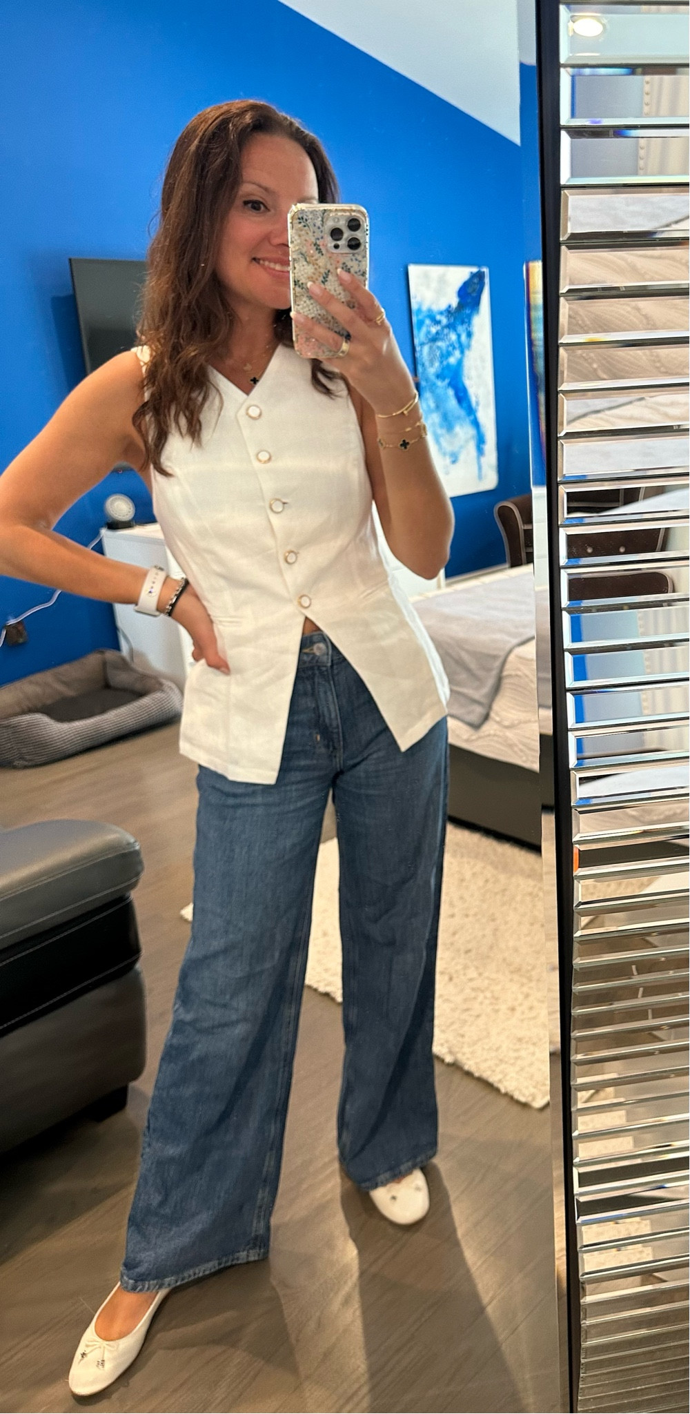 Linen vests are so light, trendy and give that effortless put together look! #LTKtrend #LTKvestlool #LTKlinen