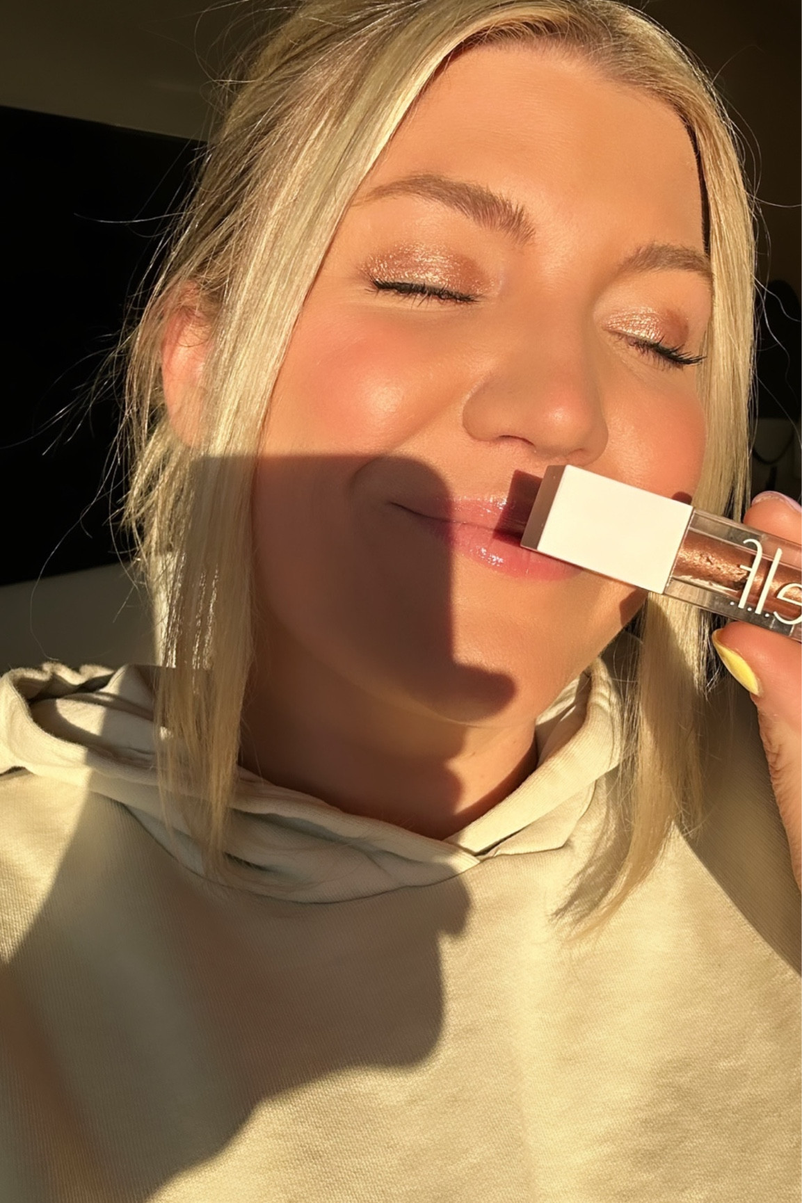 hahaha blue eyed girlies you need this affordable shimmer eyeshadow!!!! shade: comet

#LTKSeasonal #LTKunder50 #LTKbeauty