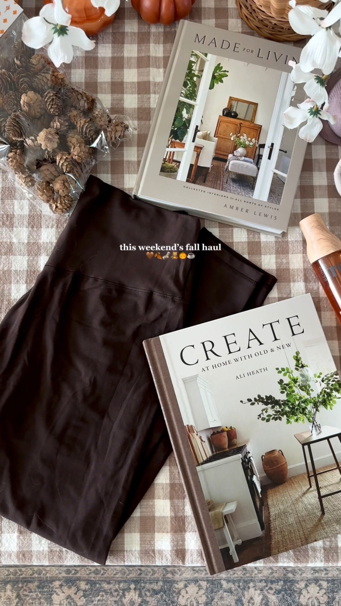 fall haul pt 2!

fall decor, fall finds, decor books, coffee table books, aerie leggings, cozy finds, vanilla scent, cashmere vanilla, cozy home, Frenshe scents 

#LTKStyleTip #LTKSeasonal #LTKHome