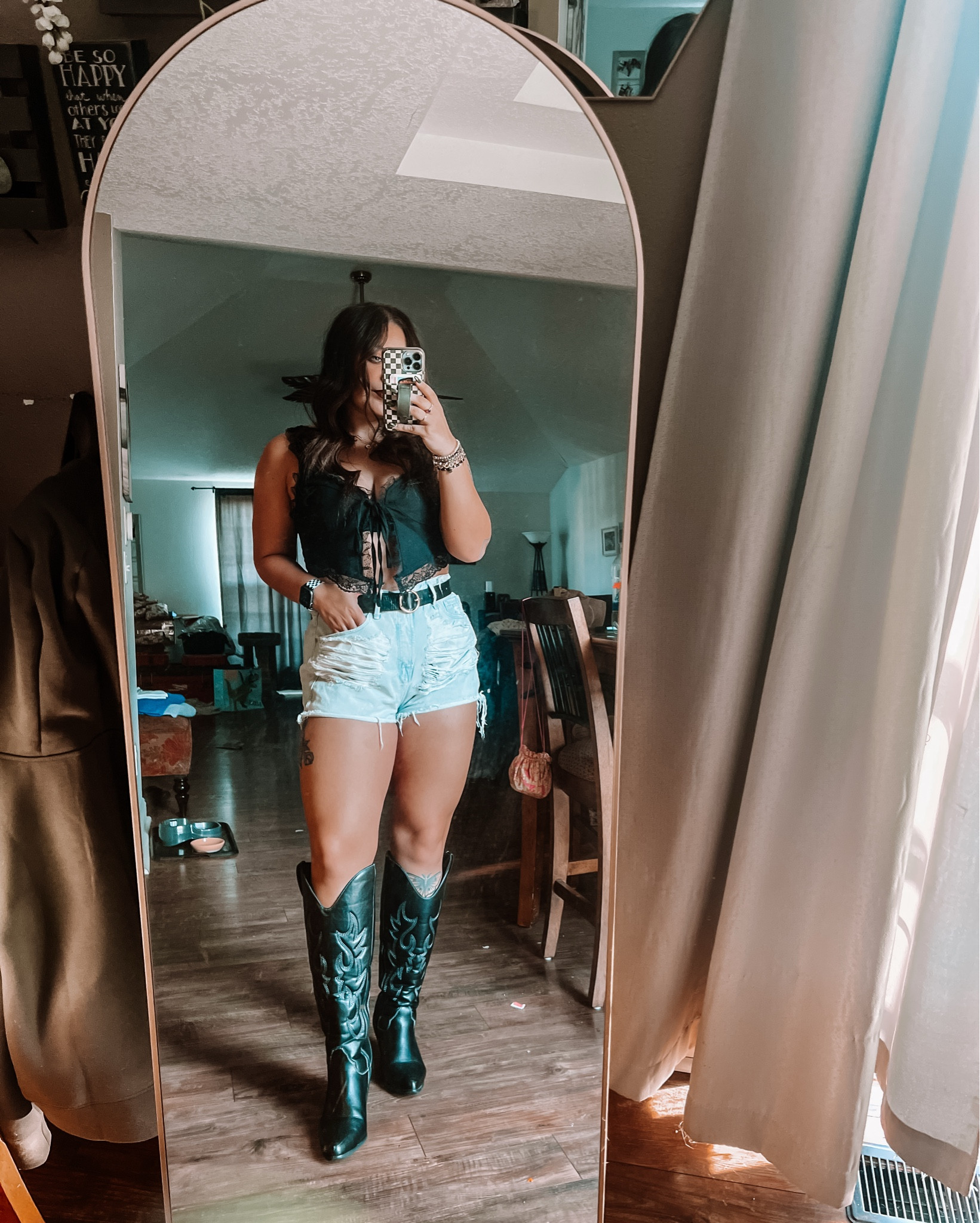 Stepped out for Riley Green last night🤠 

#LTKMidsize #LTKSeasonal #LTKParties