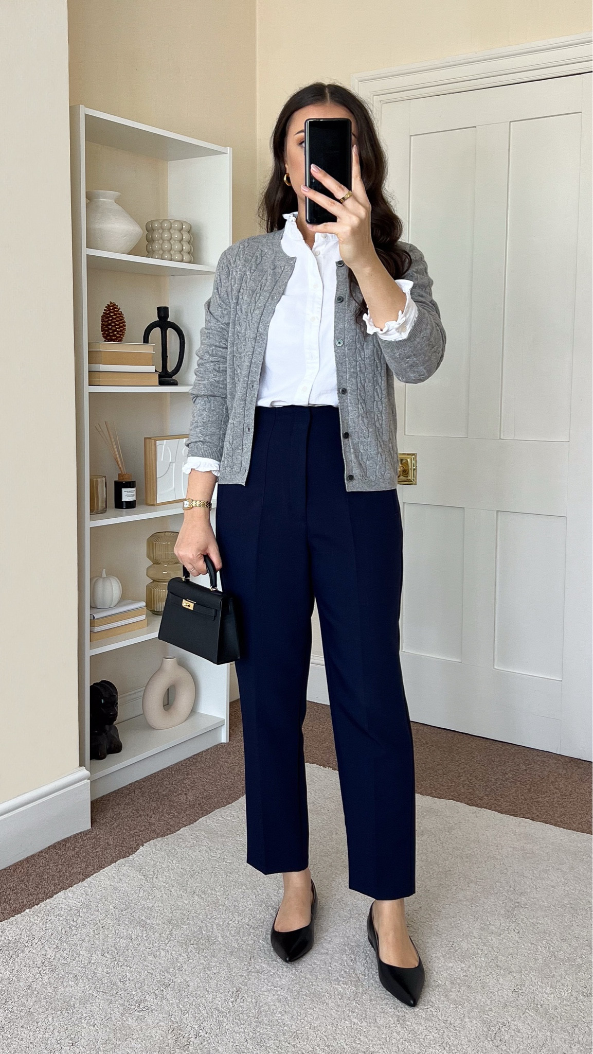 Smart casual transitional outfit. Blouse is H&M, it’s about two years old, and out of stock now so I’ve linked similar, wearing size S. Trousers are Zara, wearing size M, I’ve linked similar. Bag is Totes Luxe.

#LTKautumn 

#LTKstyletip #LTKuk