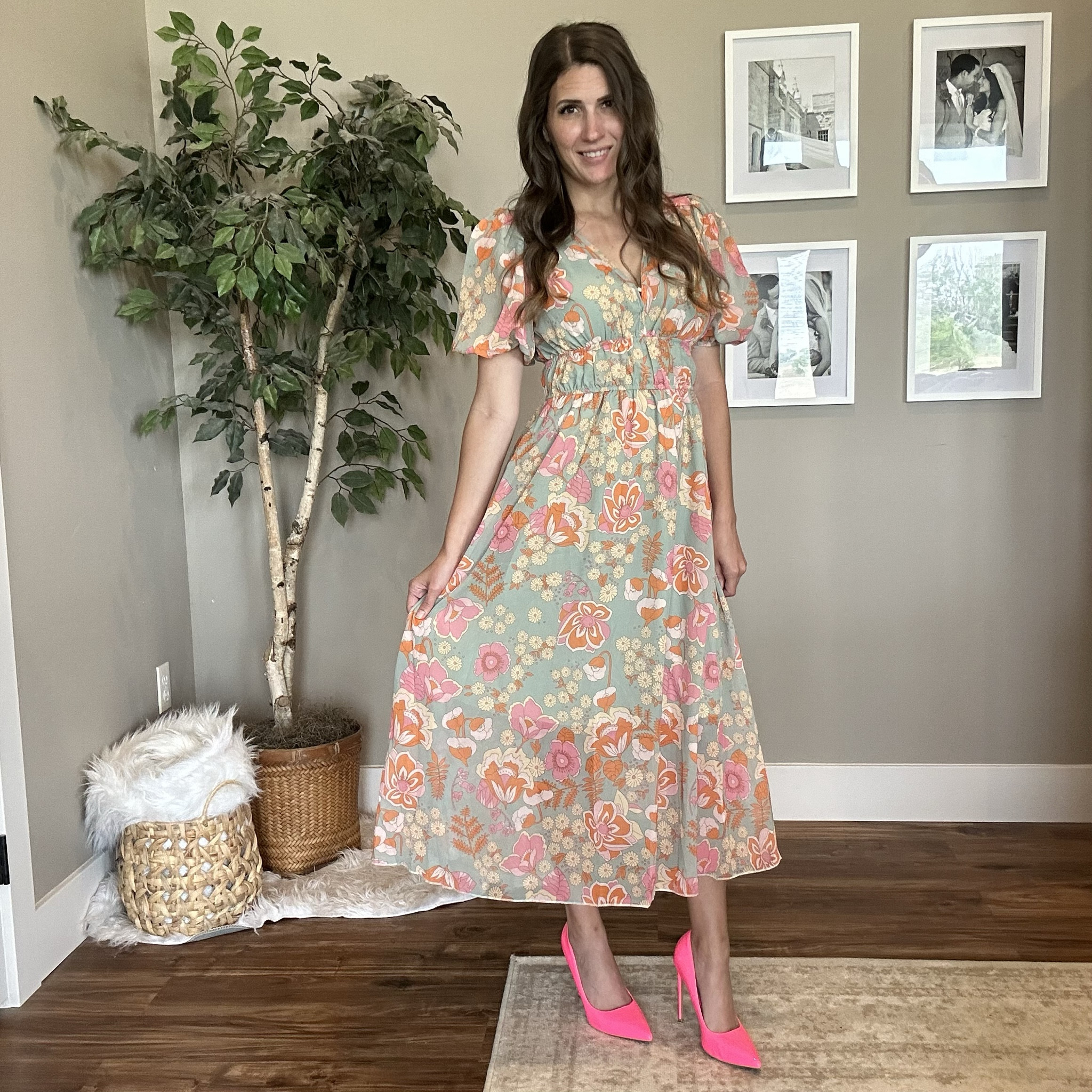 In love with this print! 

Summer dress, spring dress, wedding guest dress, maxi dress  

#LTKFindsUnder50 #LTKWedding #LTKSeasonal