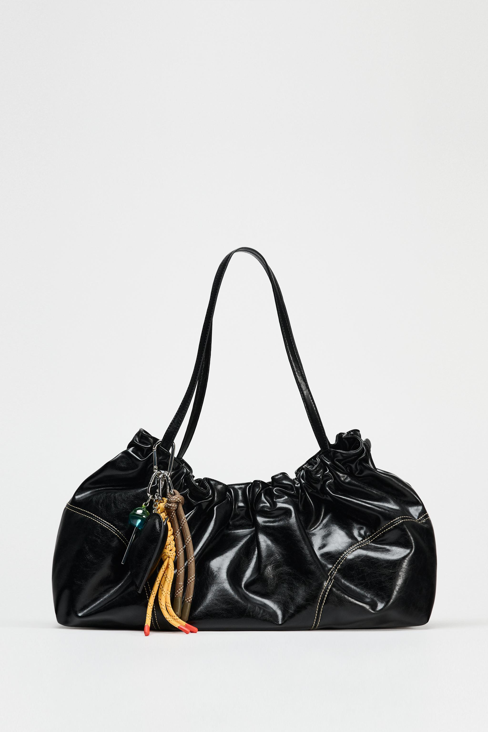 GATHERED TOTE BAG WITH CHARMS | Zara UK