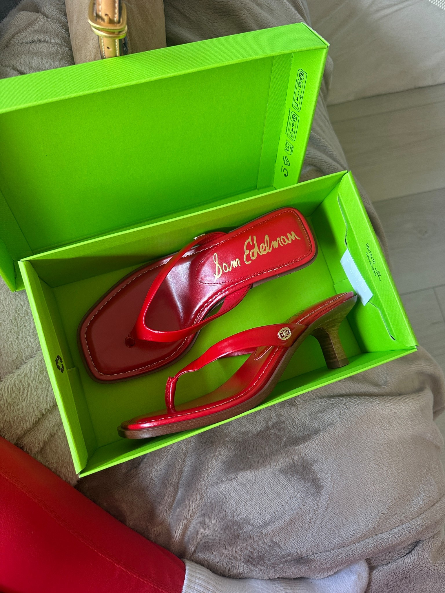 New sandals for summer!! Cannot wait to style these. So comfy too with the extra cushion on the heel 

#LTKShoeCrush #LTKSeasonal #LTKSummerEdit