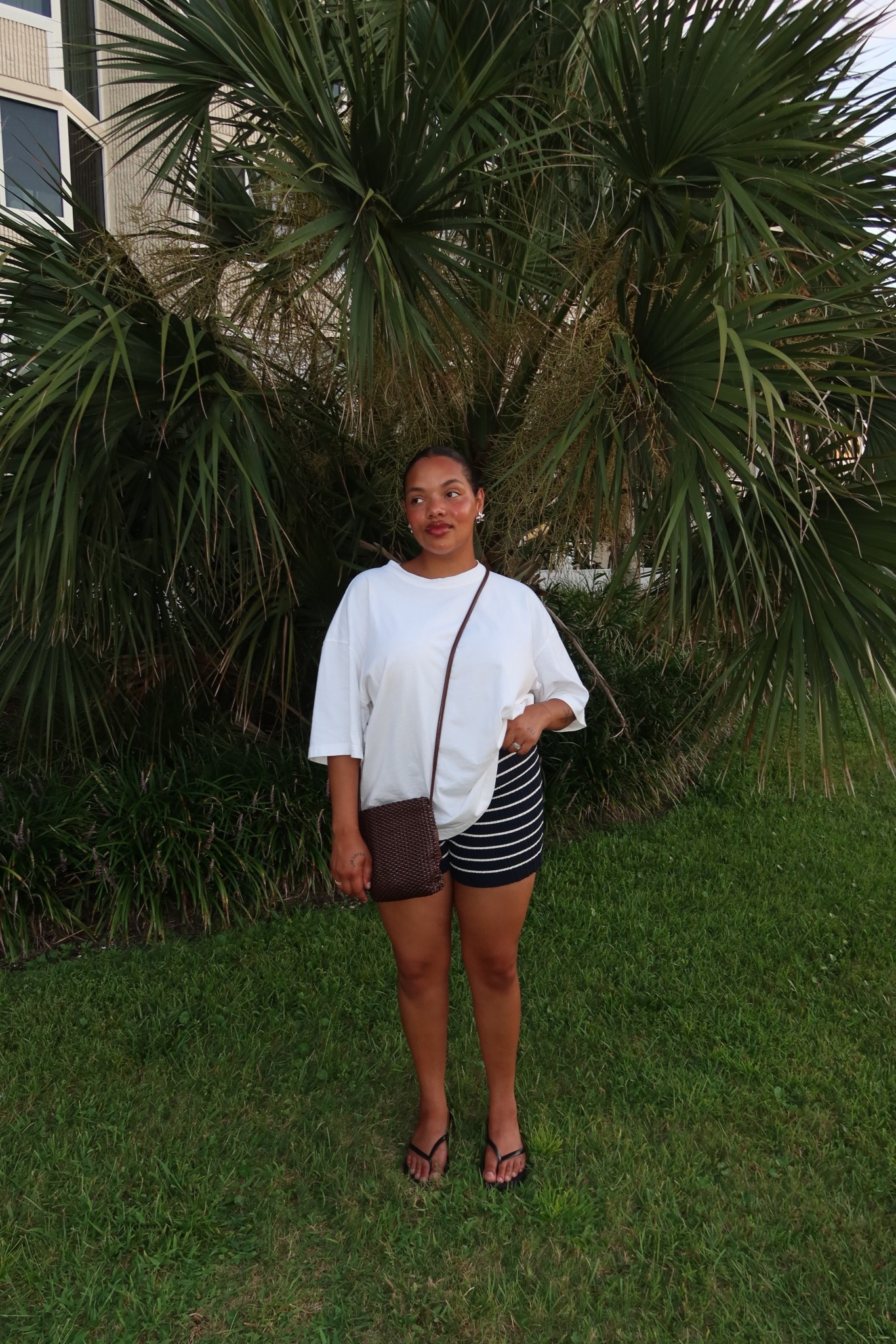 Shorts are an extra 40% off with code “SUMMER40” 🫶🏽 such a simple and chic look! 

#LTKSeasonal #LTKSaleAlert #LTKFindsUnder50