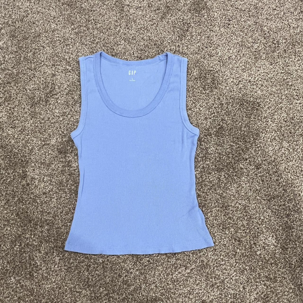 Gap scoopneck tank top, size small, fits like medium | Depop | Depop US