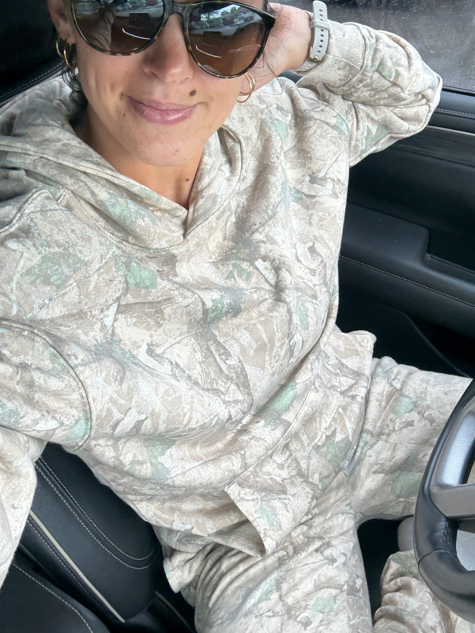 Rainy day carline fit 

#LTKFindsUnder50 #LTKSeasonal #LTKFallSale