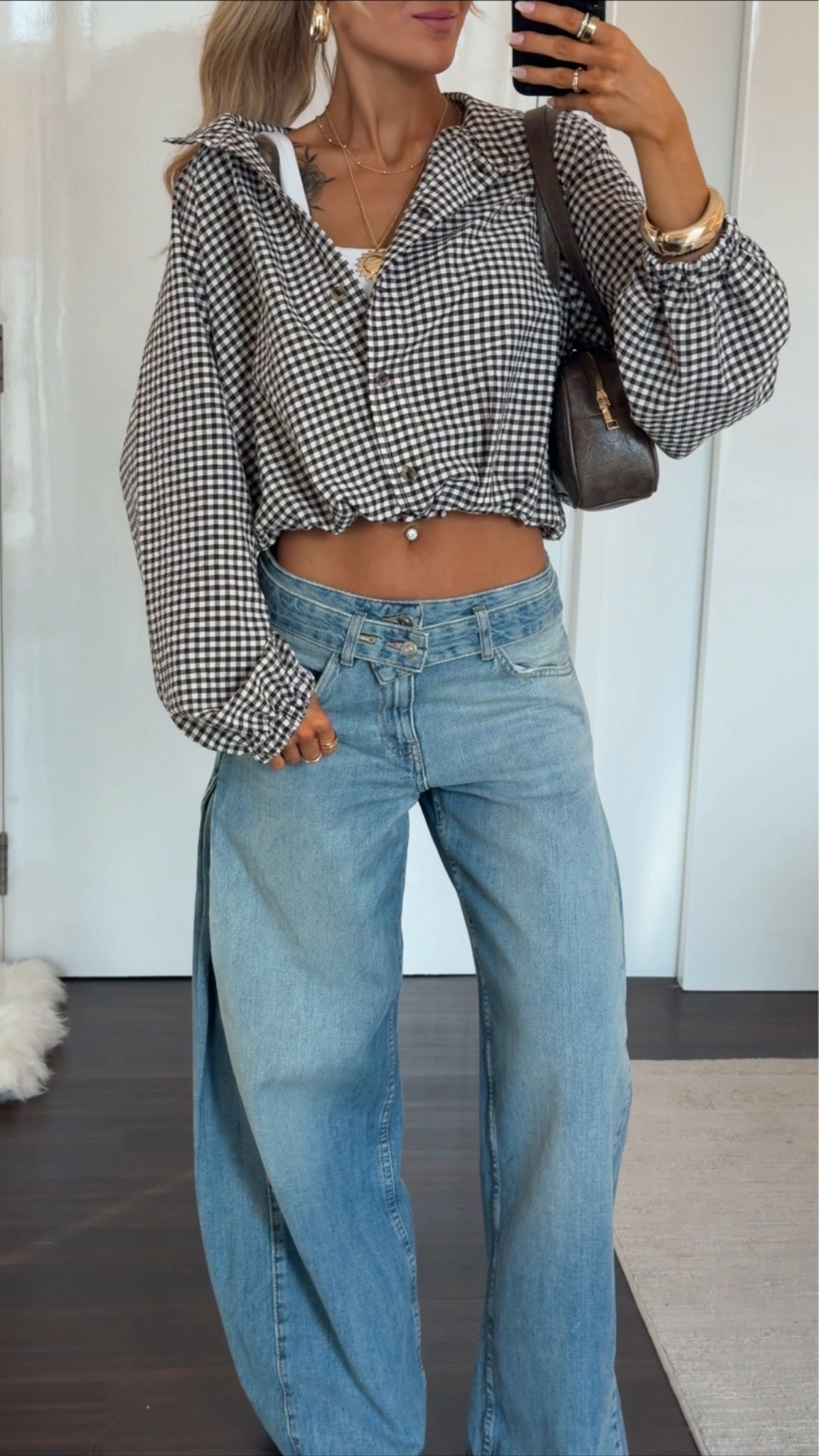 im wearing size EU34 in the jeans 👖 and size S in the jacket!!🤎

#LTKsummer #LTKjeans #LTKeurope