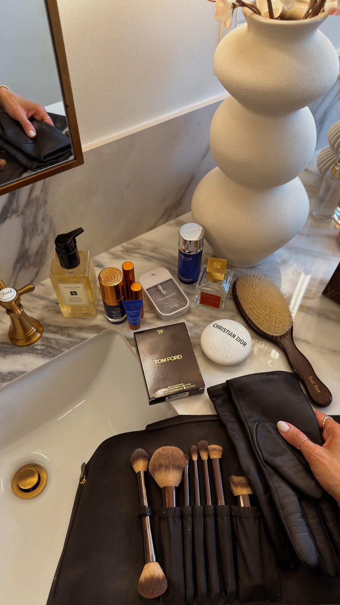 Gifts worth giving! It’s all about the little luxuries for me!! 

#LTKGiftGuide #LTKFindsUnder100 #LTKBeauty