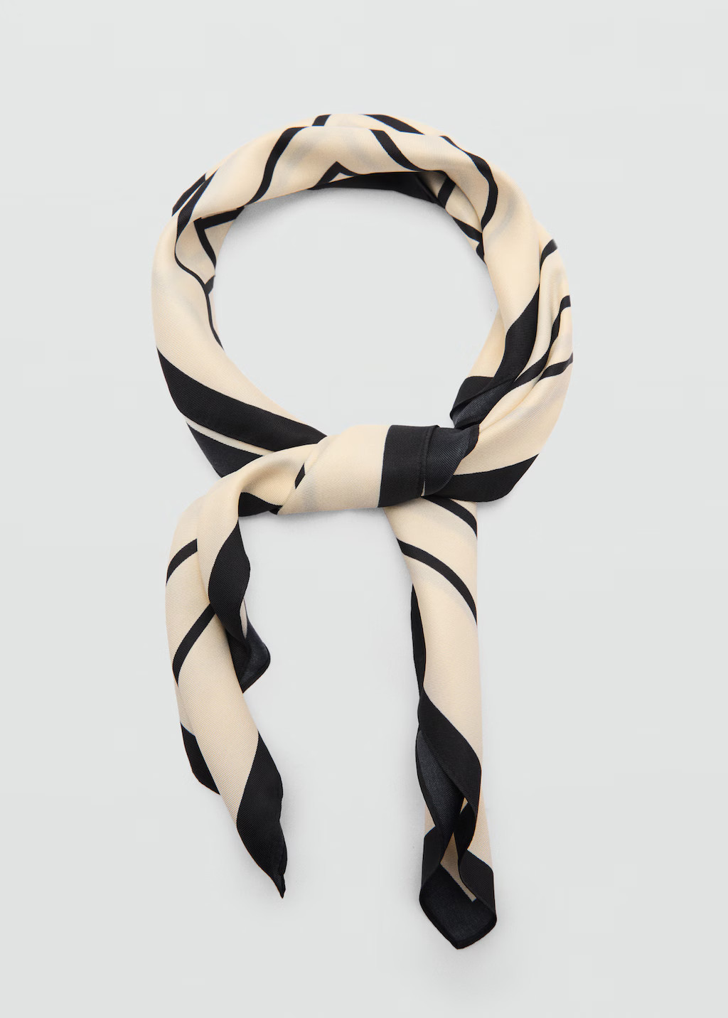Geometric printed foulard - Women | MANGO United Kingdom | MANGO (UK)