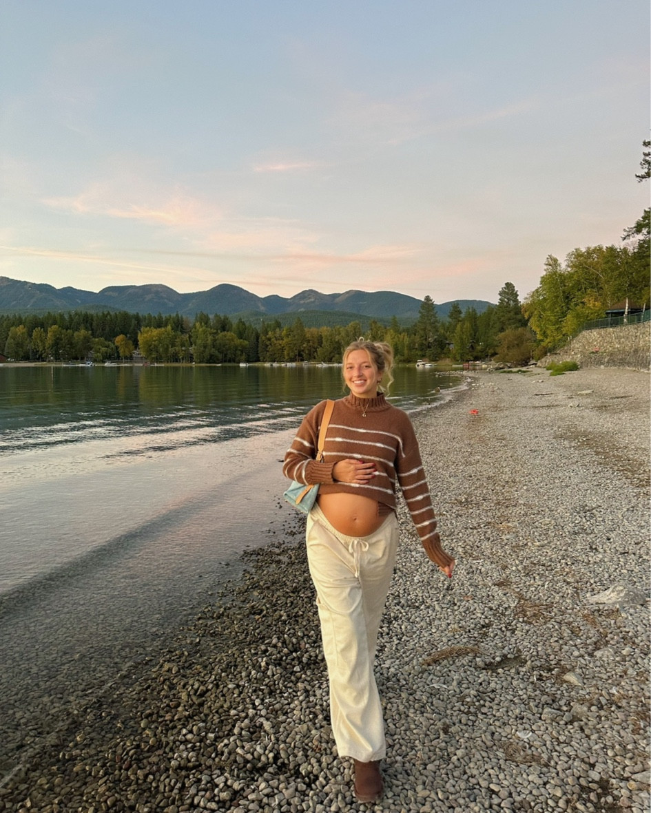 babymoon of our dreams🍼🌙

fall outfit, maternity sweater, drawstring pants, Ugg minis 

#LTKSeasonal #LTKStyleTip #LTKBump