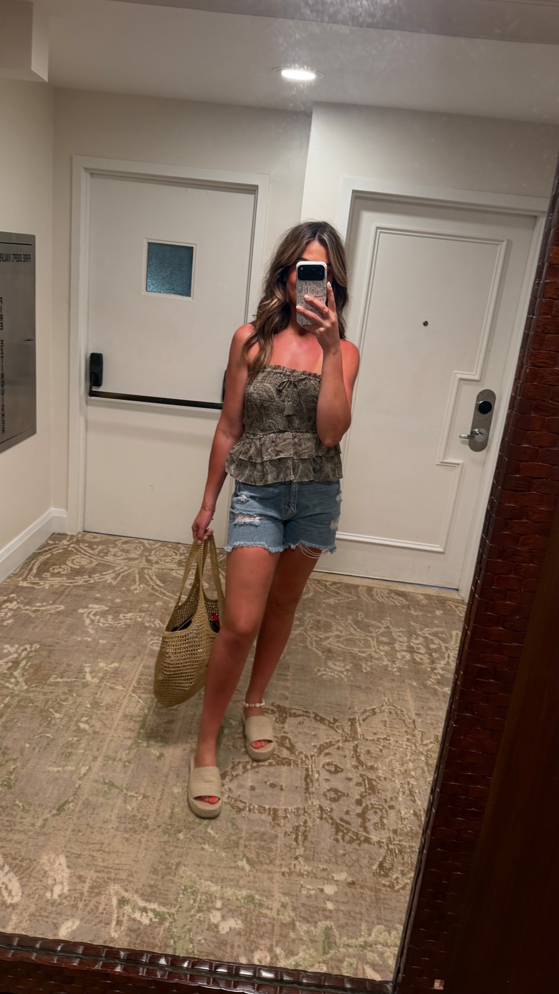 Ready for photos on the beach!! 