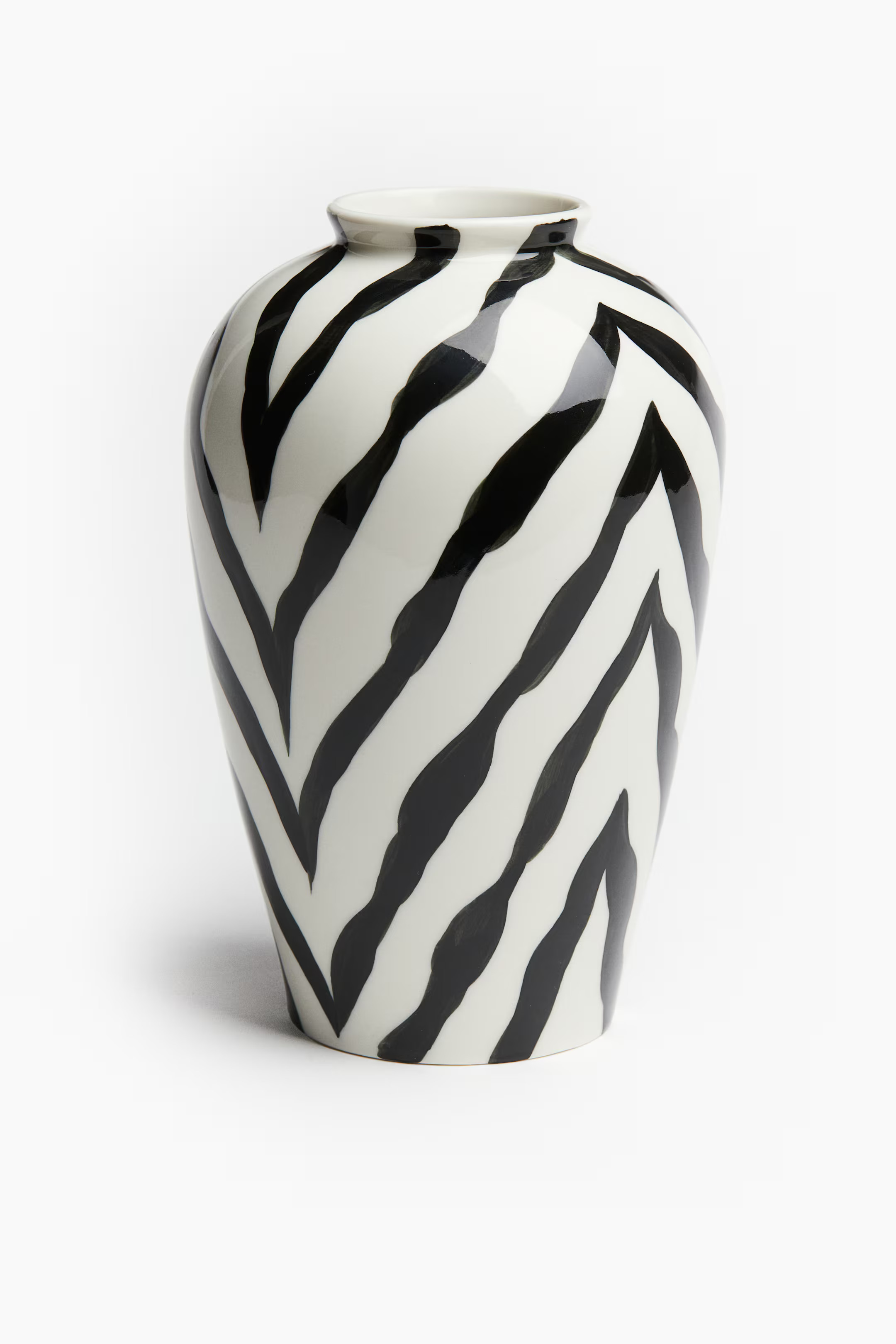 Tall stoneware vase | H&M (UK, MY, IN, SG, PH, TW, HK)