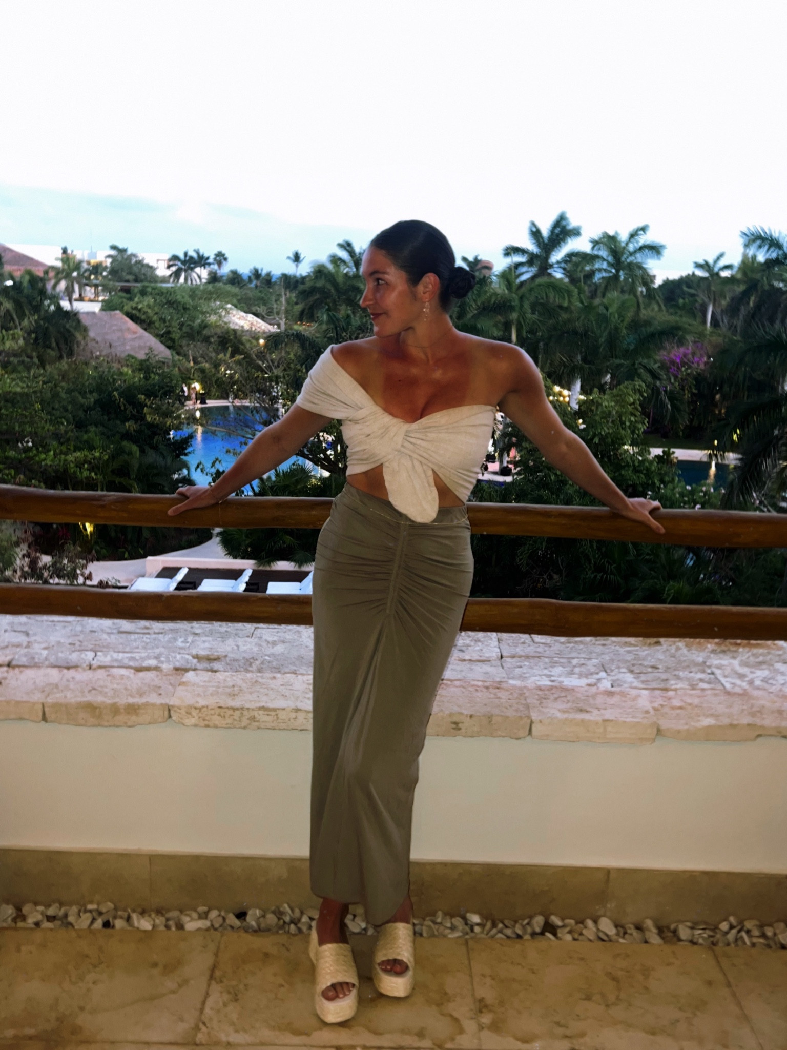Mexico vaca dinner fit 🐚… most comfiest maxi skirt & super flattering !

#LTKFestival #LTKSeasonal