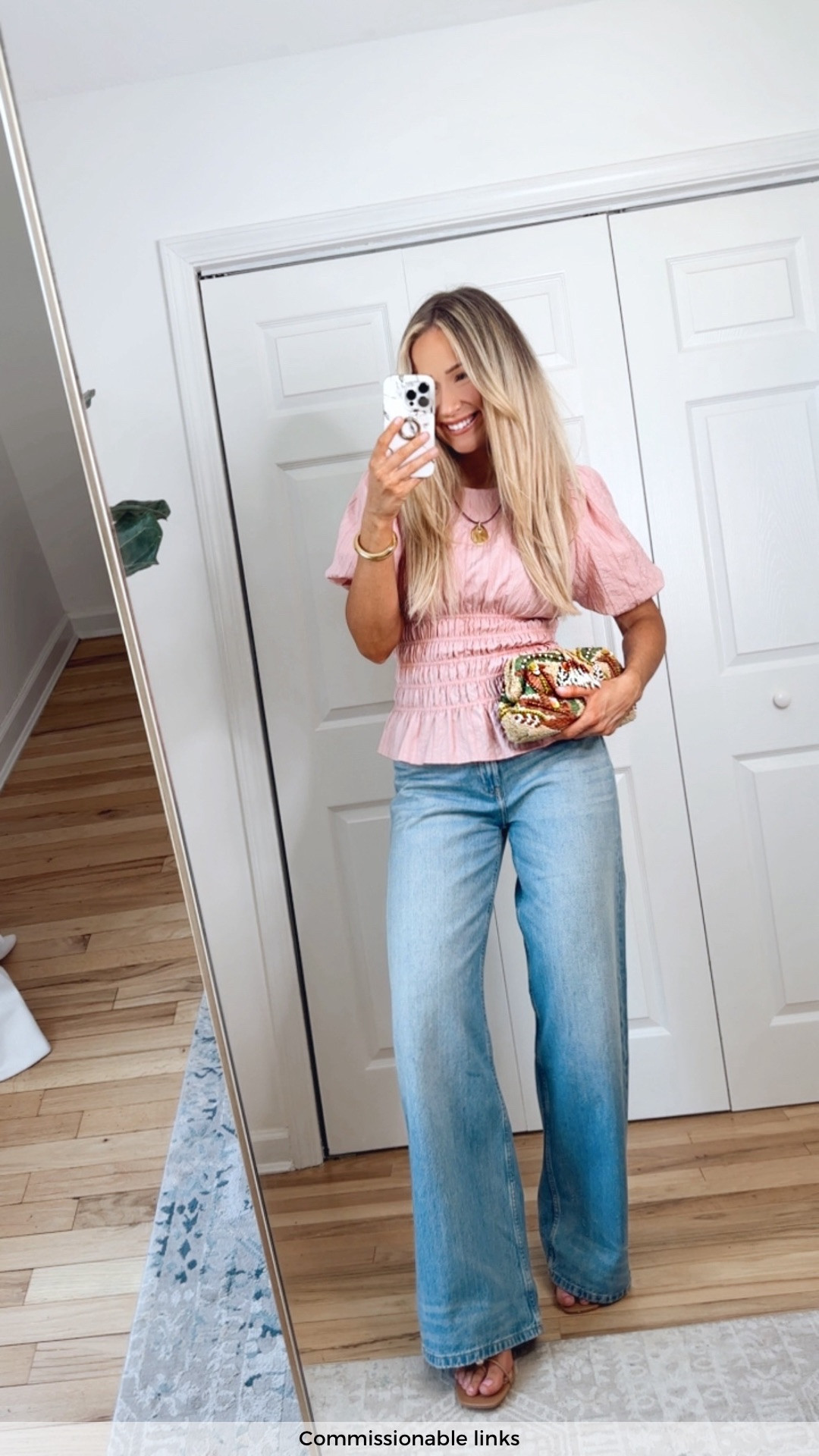 Commissionable links | Zara outfit for brunch

Cute top and jeans outfit
Statement clutch bag
Pink peplum top
Zara jeans 