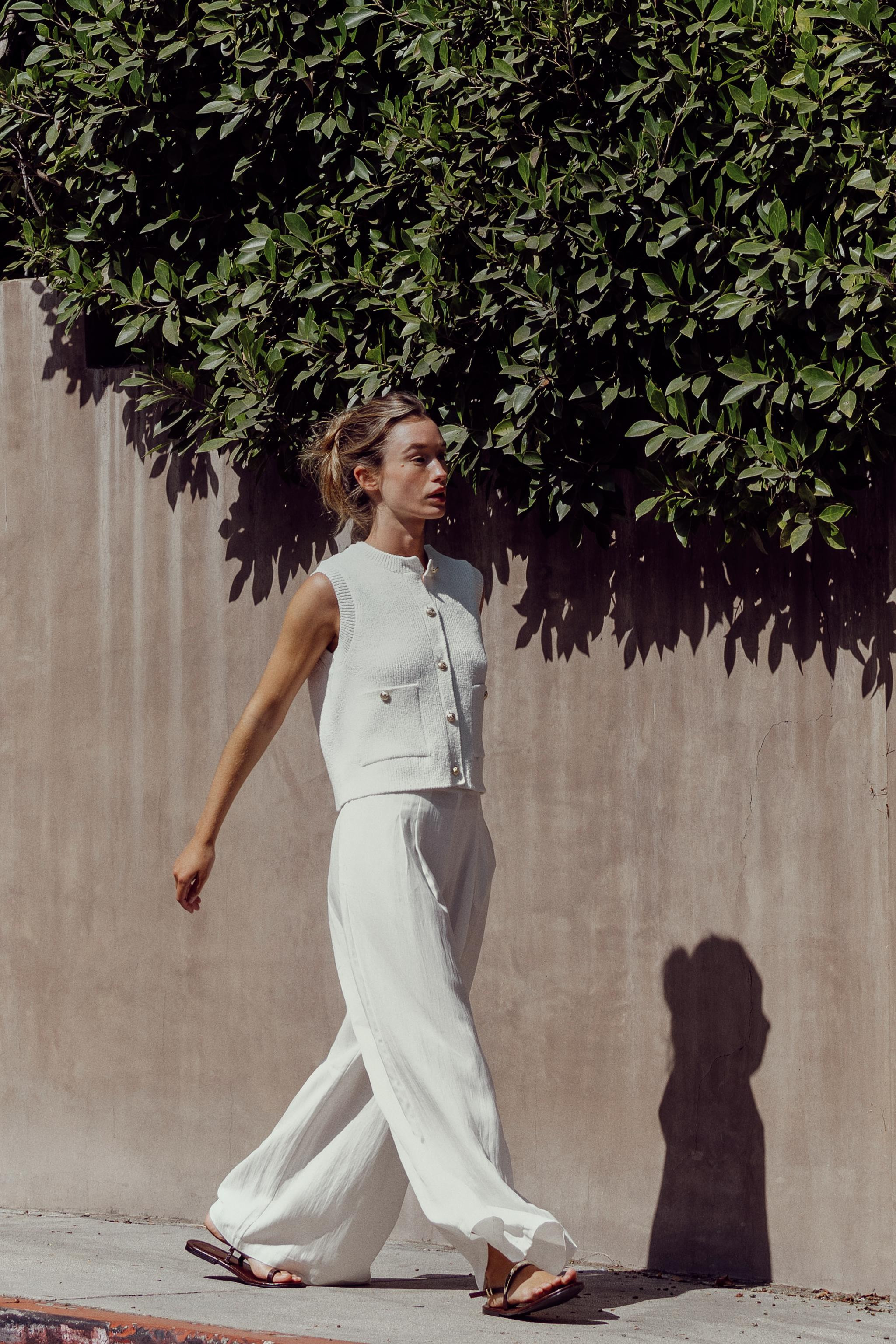 WIDE-LEG DARTED TROUSERS | Zara US