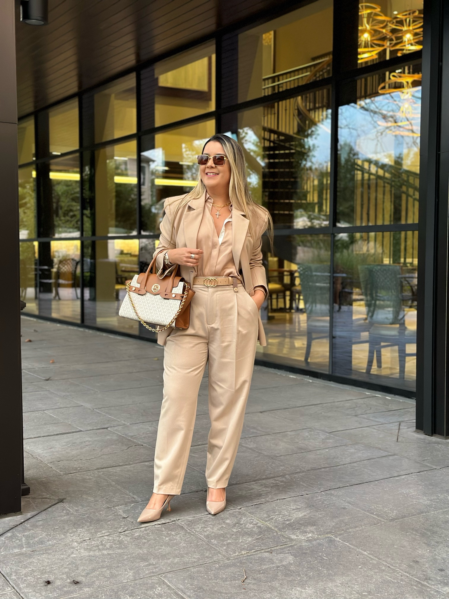 Elegant outfit 

#LTKHoliday #LTKstyletip #LTKworkwear