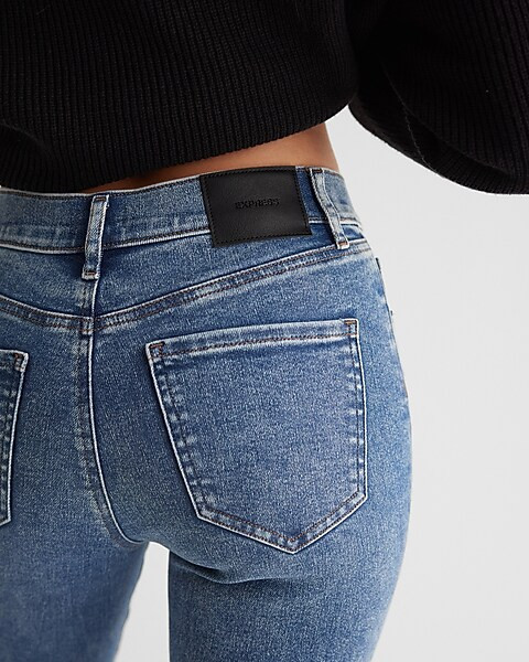 Mid Rise Medium Wash '70s Flare Jeans | Express