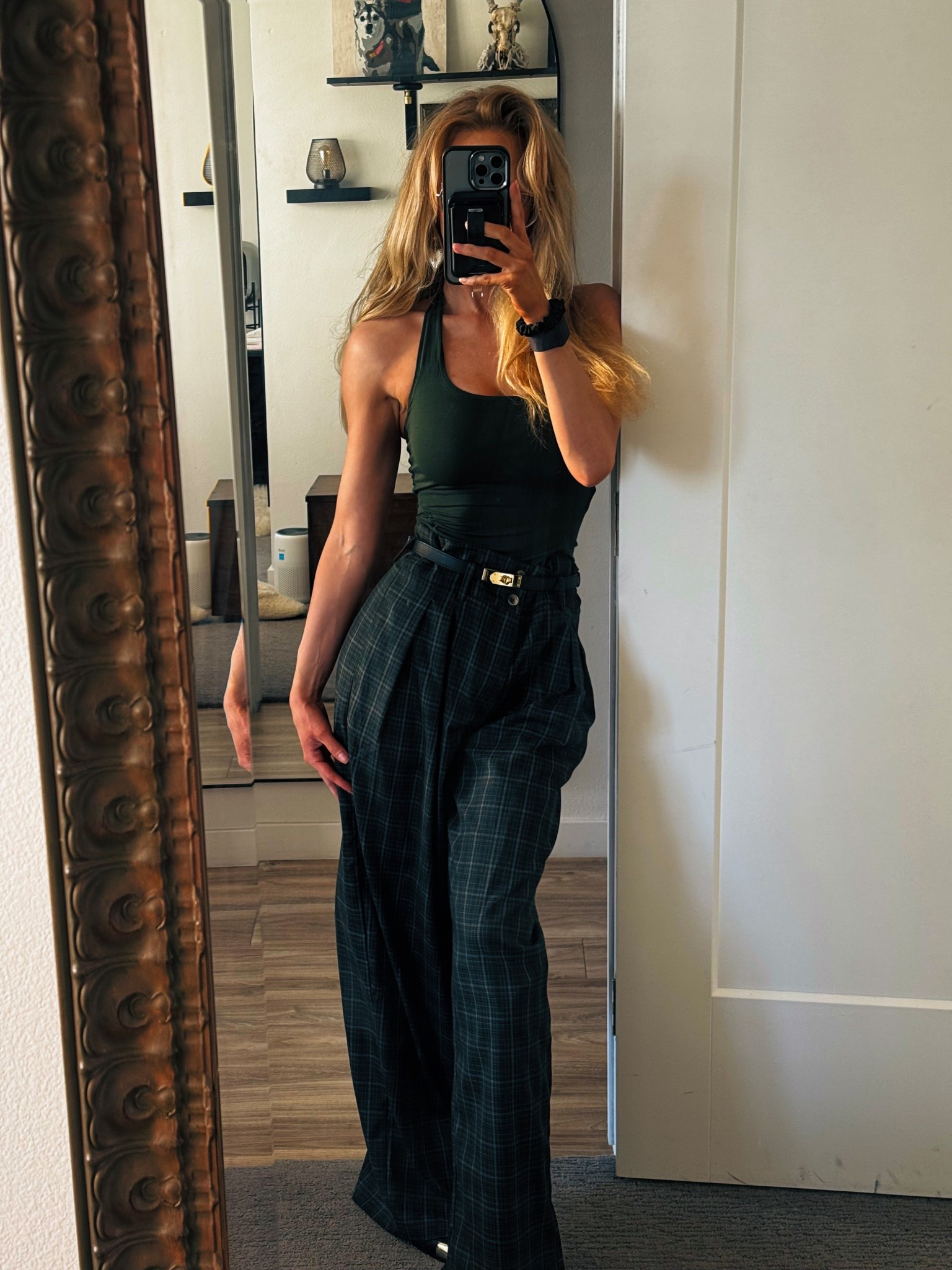 You ravenously asked where these pants were from so here ya go!

Super soft & comfy material. Closes at the top with a zipper and two buttons

#LTKootd #LTKSeasonal #LTKgrwm