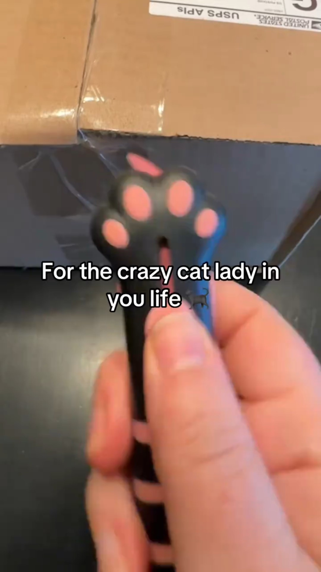 It’s designed to cut open boxes, packages, envelopes, tapes, plastic, wrapping useful for everyday unboxing, shipping prep, packaging, gift-wrapping, or even light DIY tasks. 

#LTKGiftGuide #LTKFindsUnder50 #LTKHome