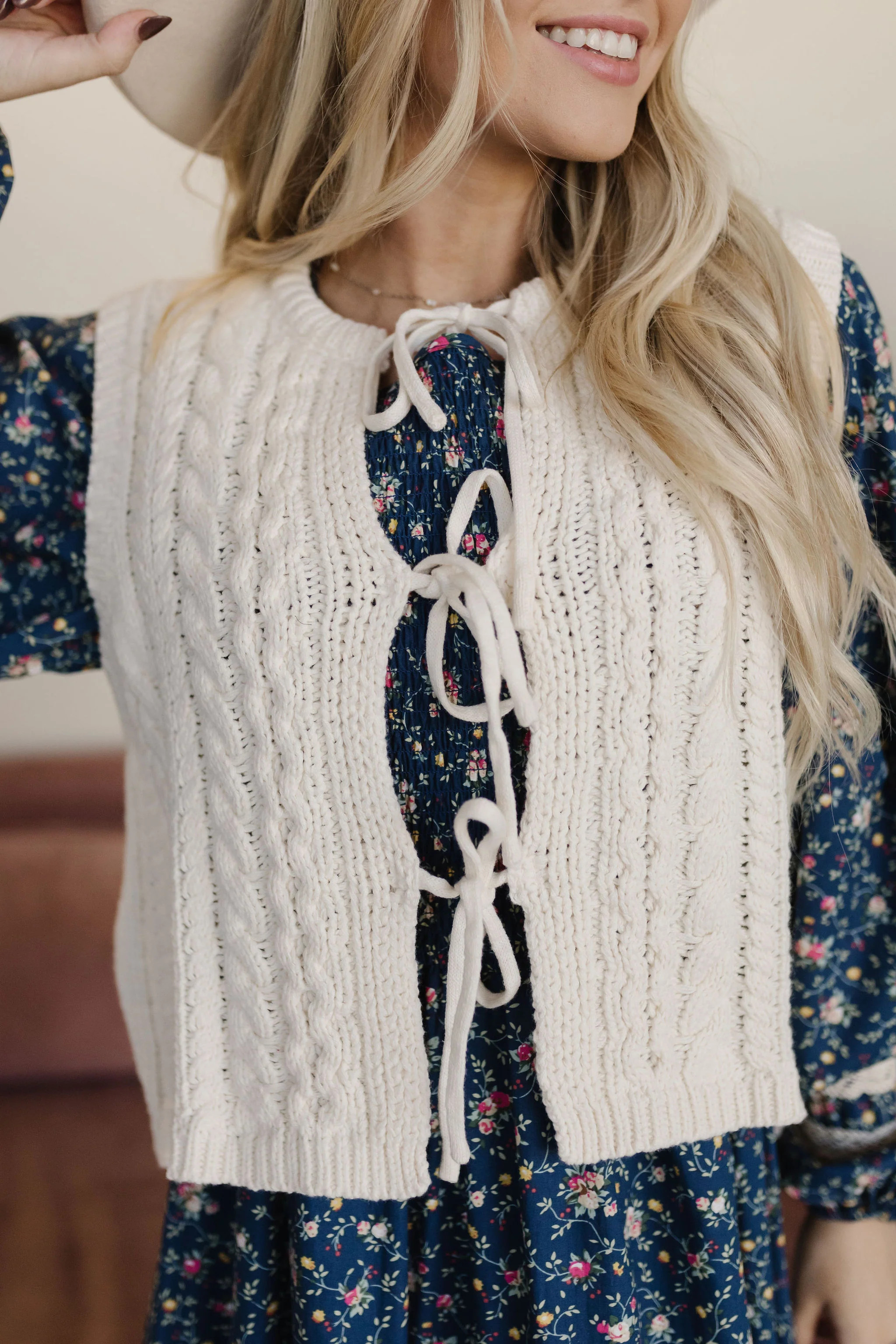 THE HADLEIGH KNIT VEST IN IVORY | Pink Desert