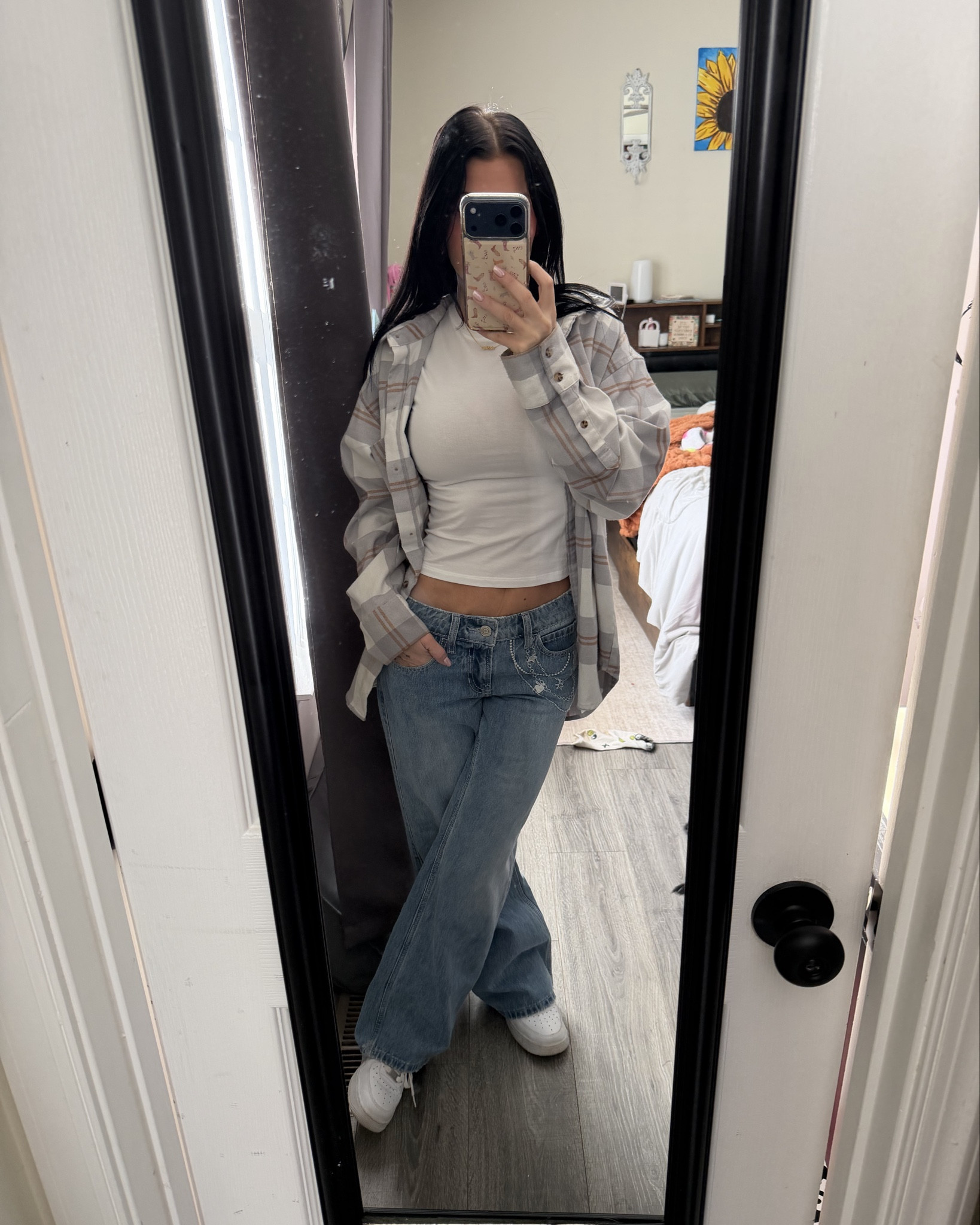 Comfy outfits I’m obsessed with.

These baggy embroidered jeans I got on clearance at the store so they aren’t online but I tagged a pair almost exactly alike! 

#LTKmomlife #LTKSpringSale #LTKPetite