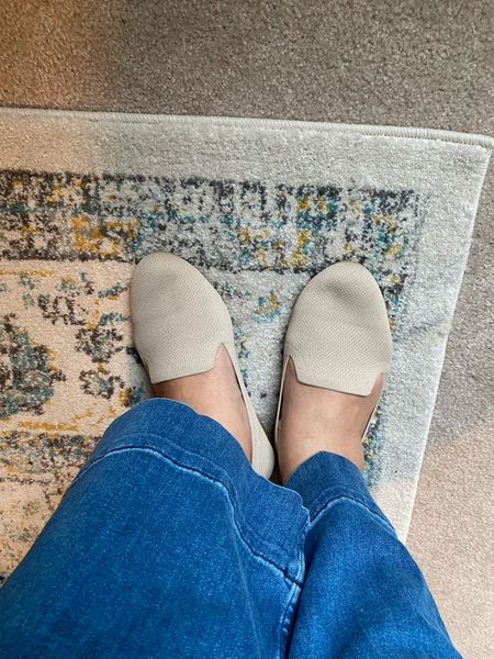 Meet my absolute favorite new shoes. These stretchy knit flats come in sizes 6W to 13W and in both black and tan. I love the loafer style and that they’re so lightweight it feels like you’re not wearing shoes at all. These are perfect for wide feet or people who have feet that swell! 

#LTKfindsunder50 #LTKshoecrush #LTKsalealert