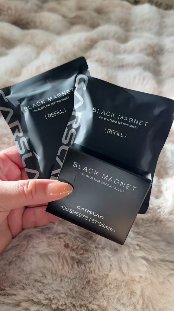 Blots & sets at the same time + 2 refills with 150 sheets each. You're set for MONTHS. 

#LTKBeauty #LTKselfcare #LTKOver40
