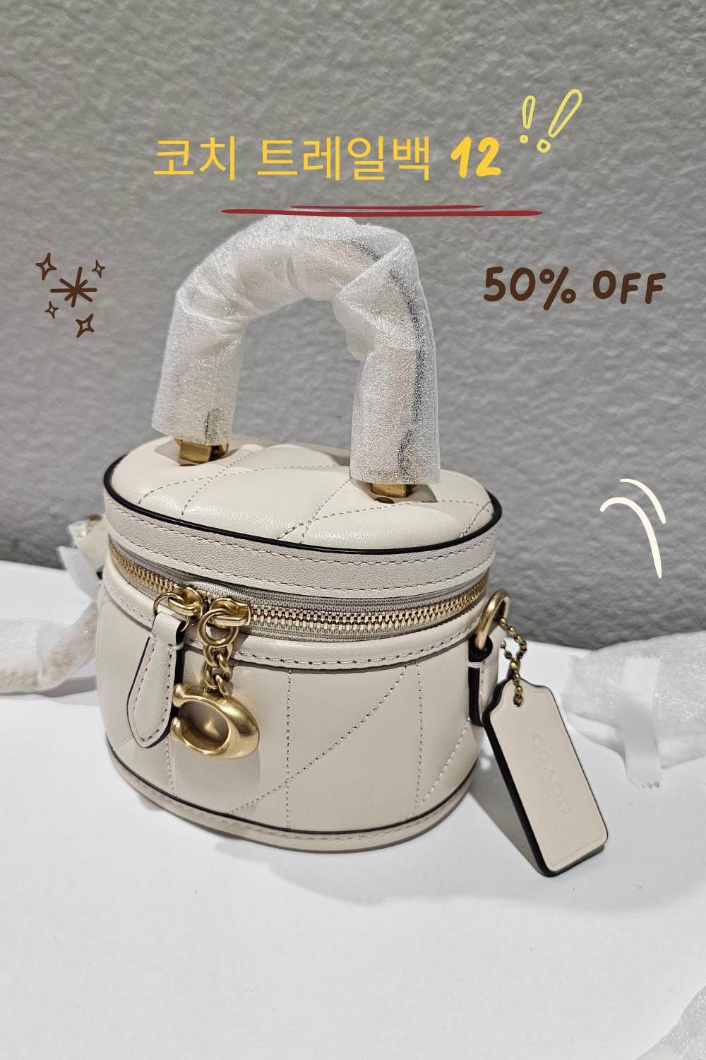 Coach Trail Bag 12 – Perfect Everyday Mini Bag! 

The Coach Trail Bag 12 is the perfect mini everyday bag. Small, lightweight, and easy to match with casual outfits. Perfect for travel, shopping, or everyday use. Mini bags are still trending and this one is one of the cutest Coach bags right now. 

 #LTKstyletip #LTKbag #LTKgiftguide