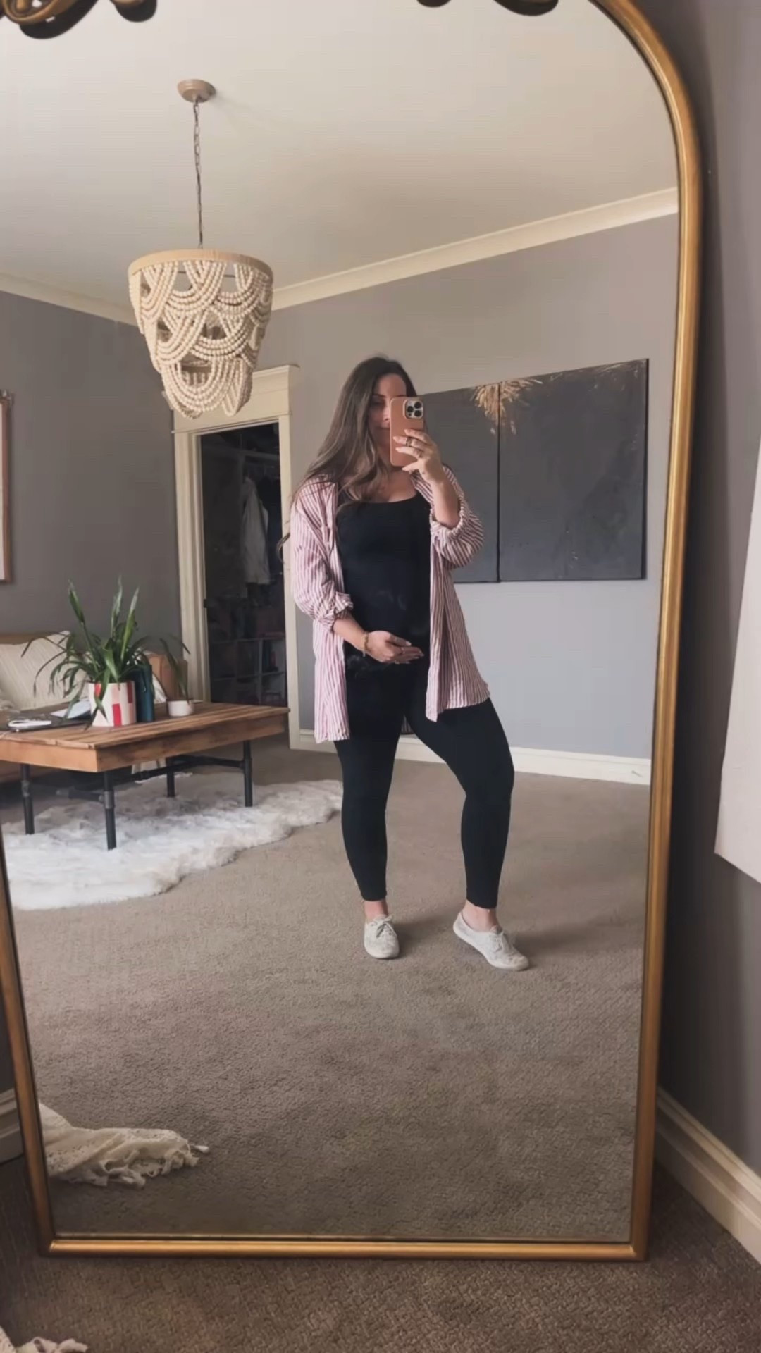 20 weeks preggo comfy but cute ootd 

#LTKBump #LTKootd #LTKmomlife
