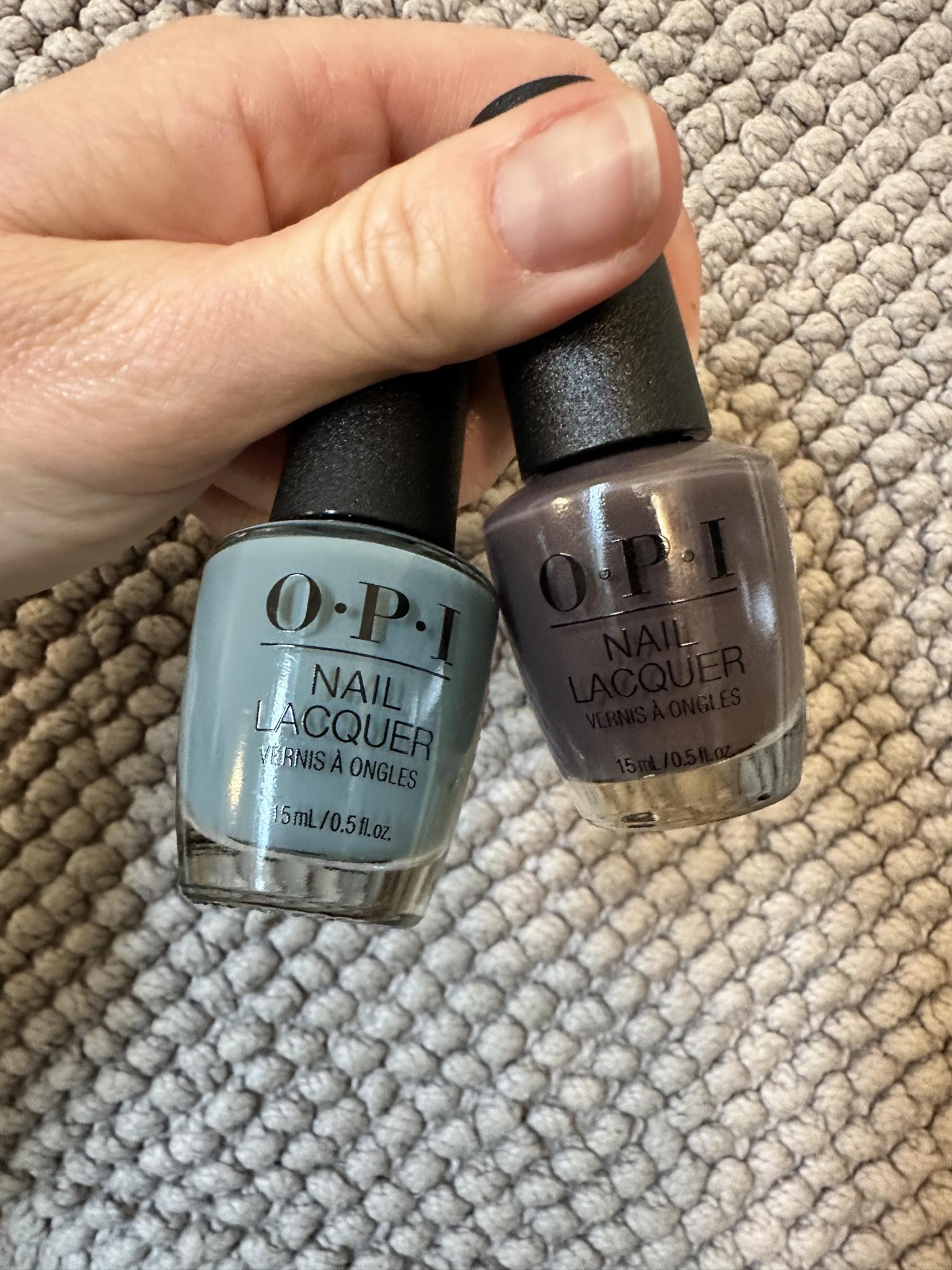 Which color should I paint my nails? 👀 