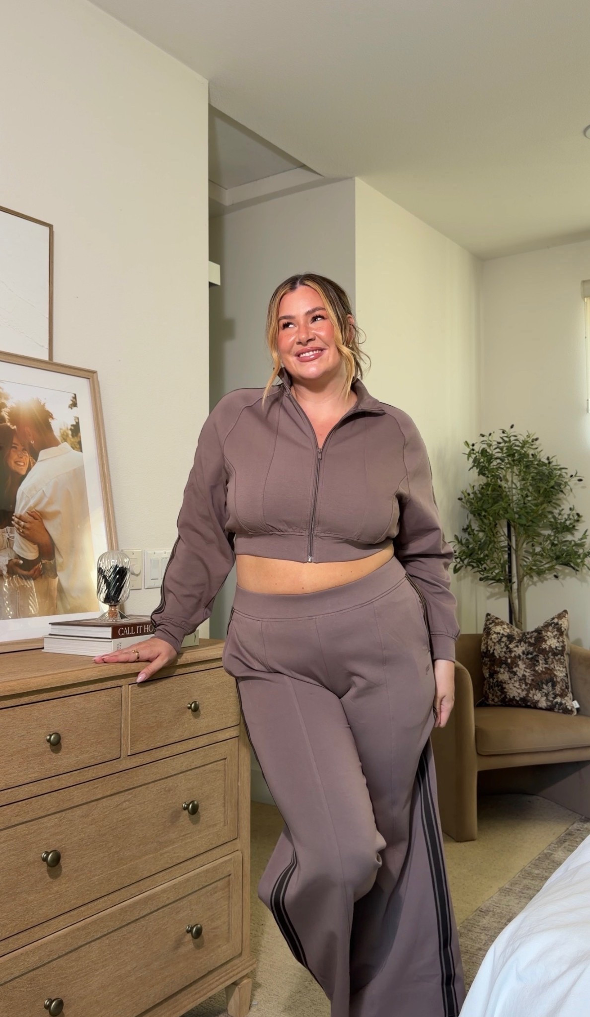 wearing an XL in everything :) if you wanna get it all heavily discounted, here’s the membership (optional membership fee) sign up: fabletics.com/VanessaEtheridge - it’s the cheapest way i’ve found to build a cute gym outfit wardrobe 🤎

#LTKActive #LTKMidsize #LTKootd