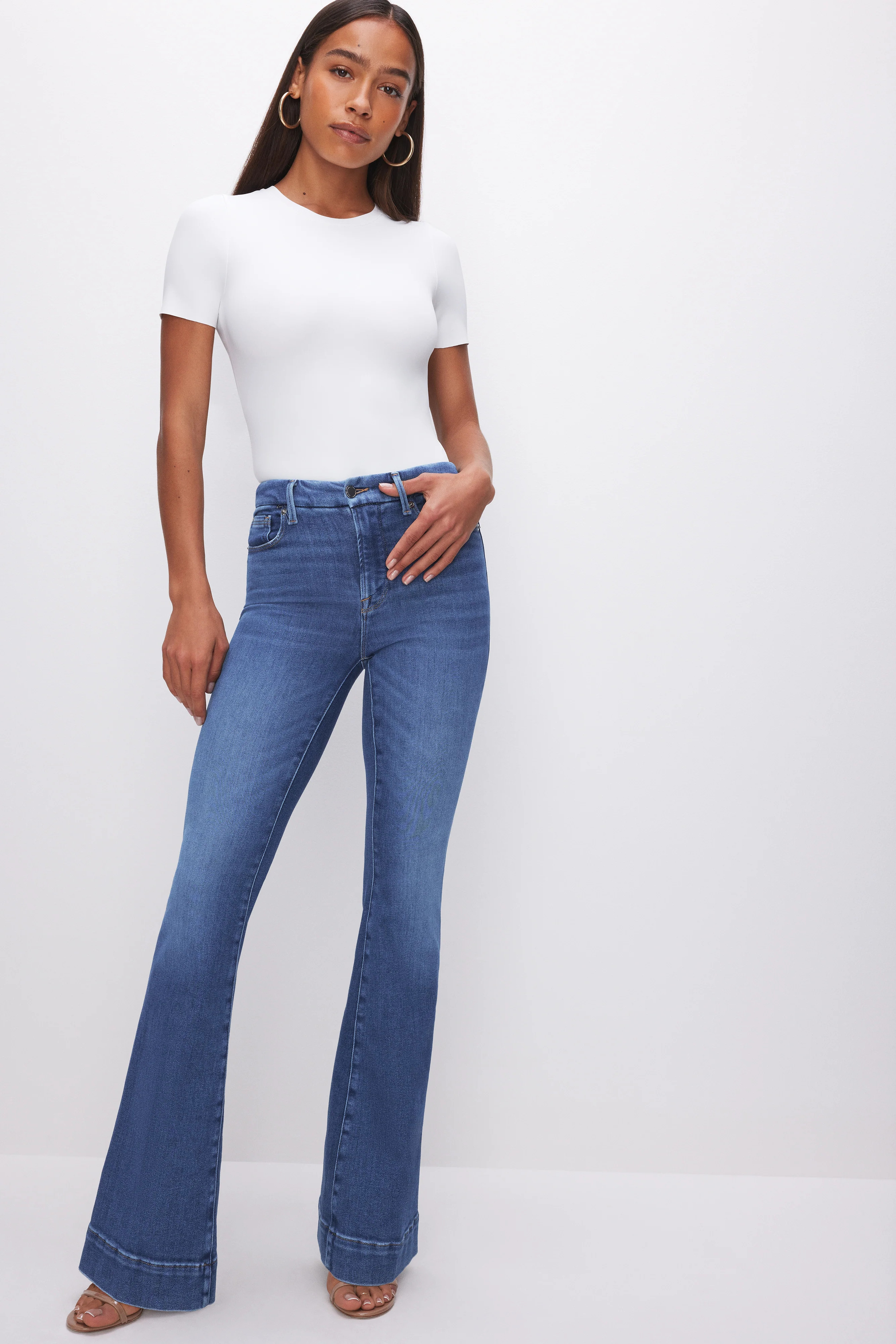 GOOD LEGS FLARE JEANS | Good American