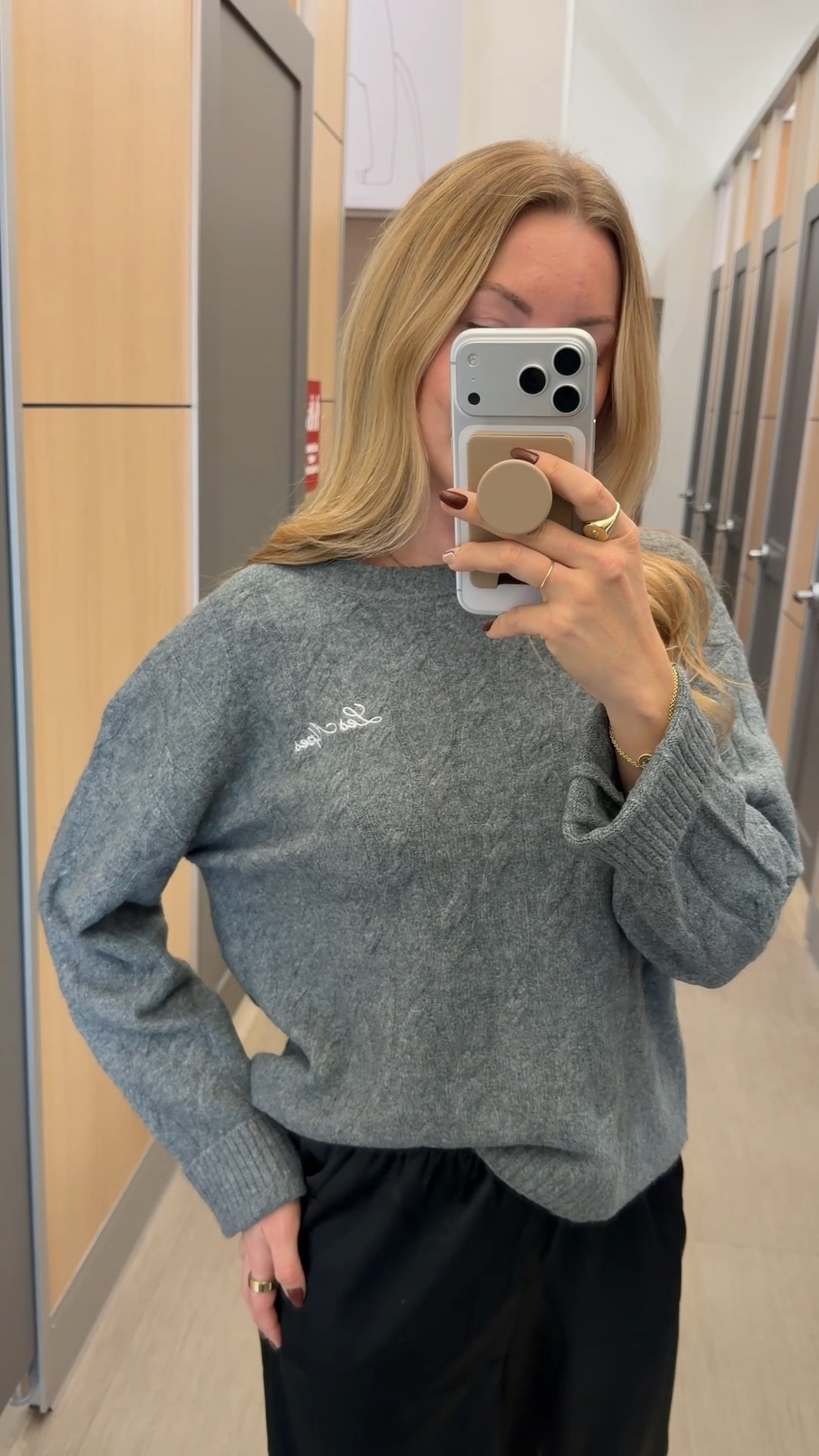 Cute winter sweater 

#LTKGiftGuide #LTKHoliday #LTKSaleAlert