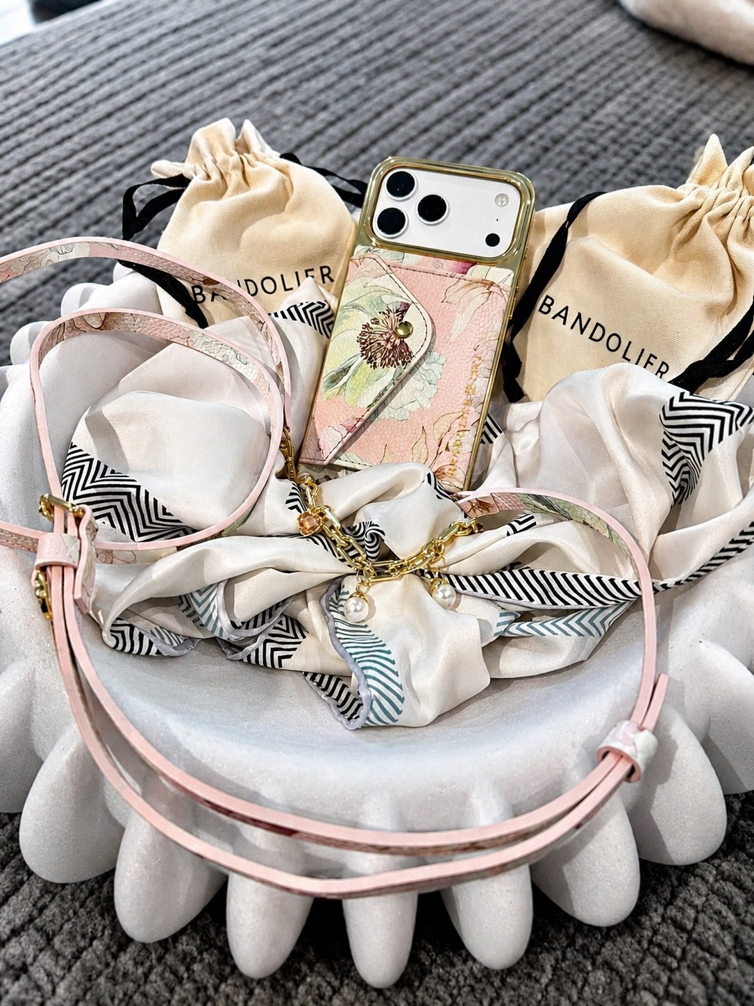 I absolutely love my new phone case and wristlet! Functional and Fashionable, what more could a girl want?!

#LTKdayinmylife #LTKWorkwear #LTKmomlife