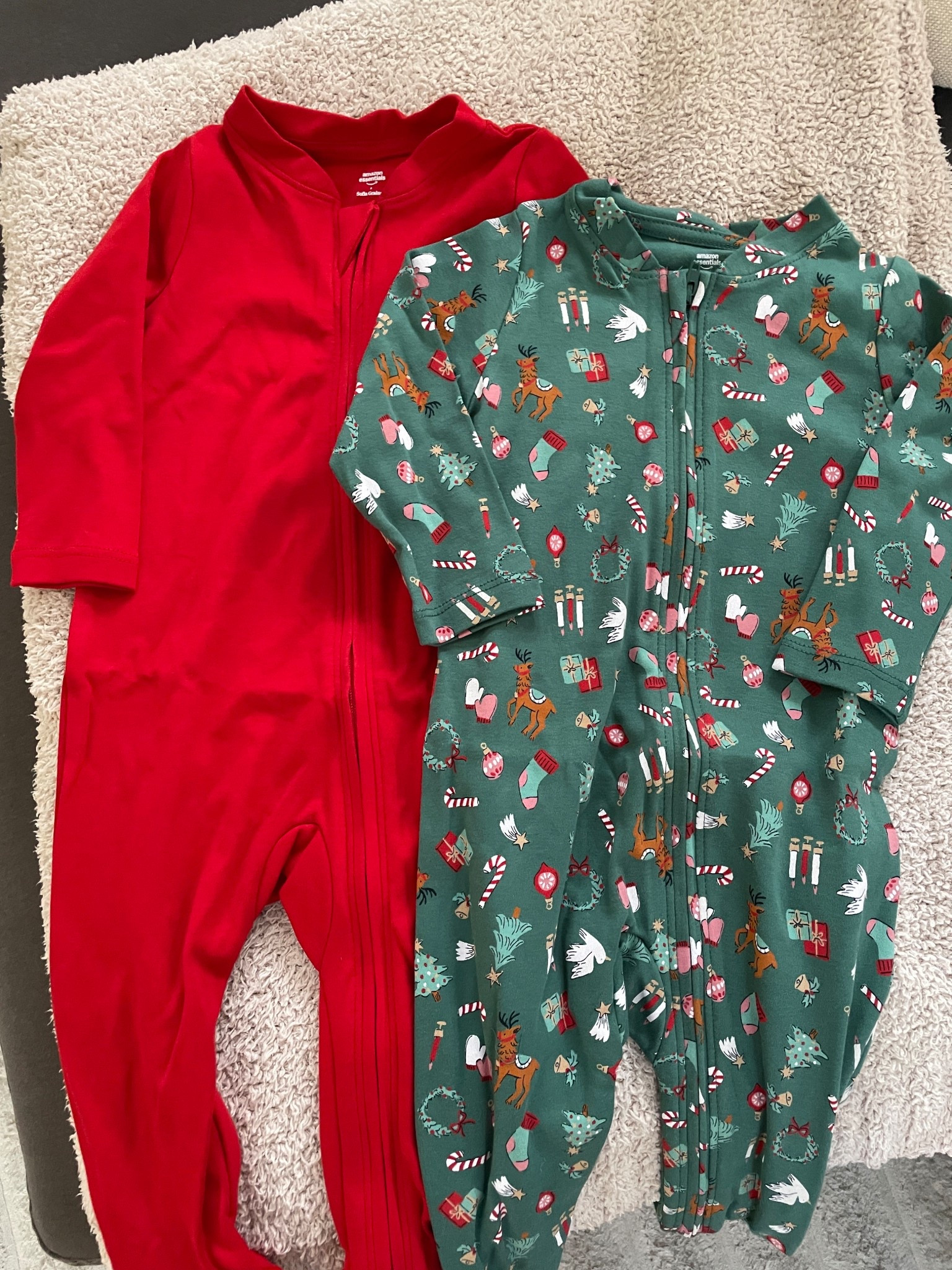Baby holiday pj set 😍 on sale for $13 right now! I have the matching green pair as well 


#LTKHoliday #LTKBaby