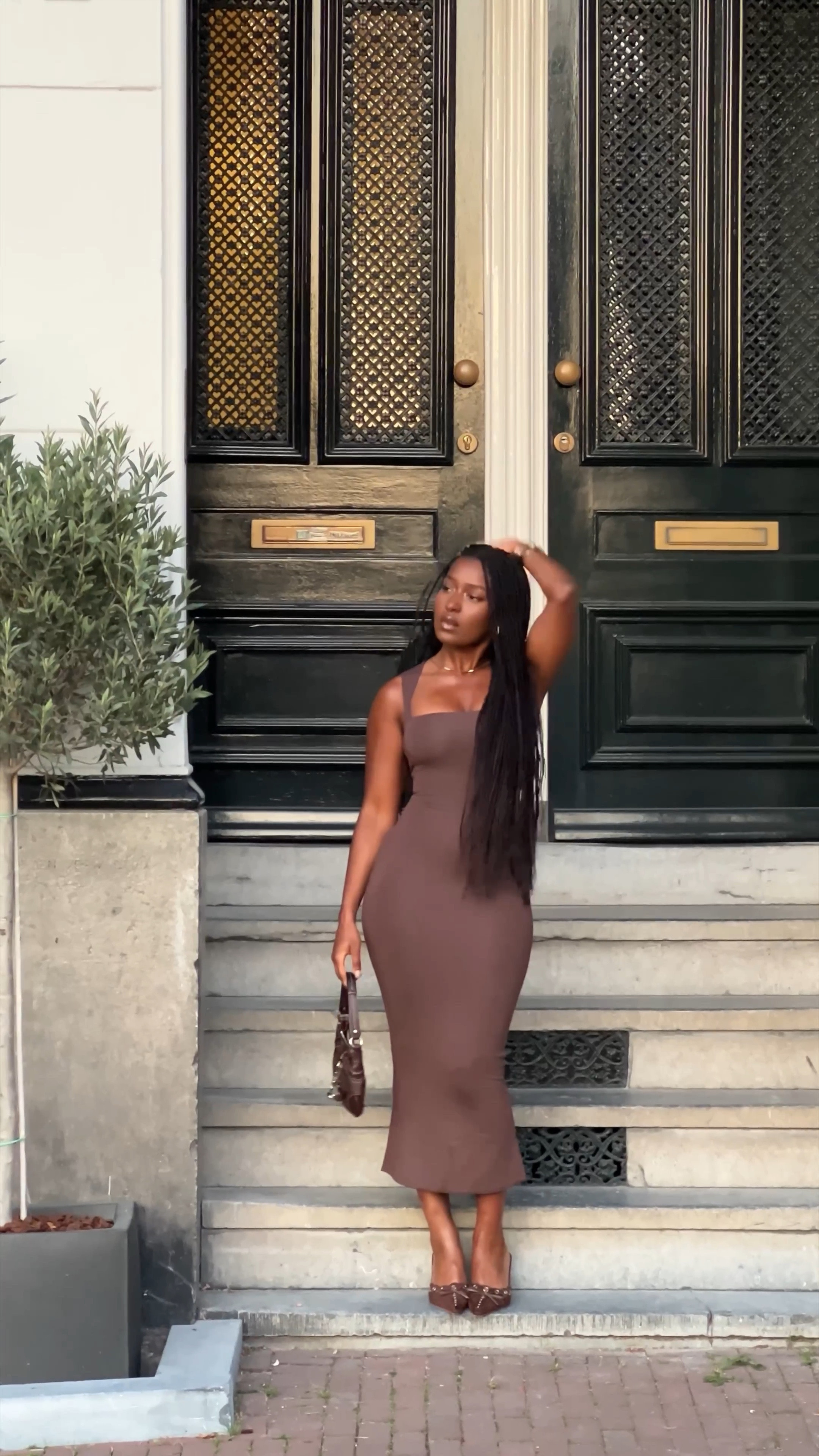fall fashion brown midi maxi bodycon dress modest seasonal kitten heels classy box braids dark skin simple 

#LTKfindsunder100 #LTKstyletip #LTKSeasonal