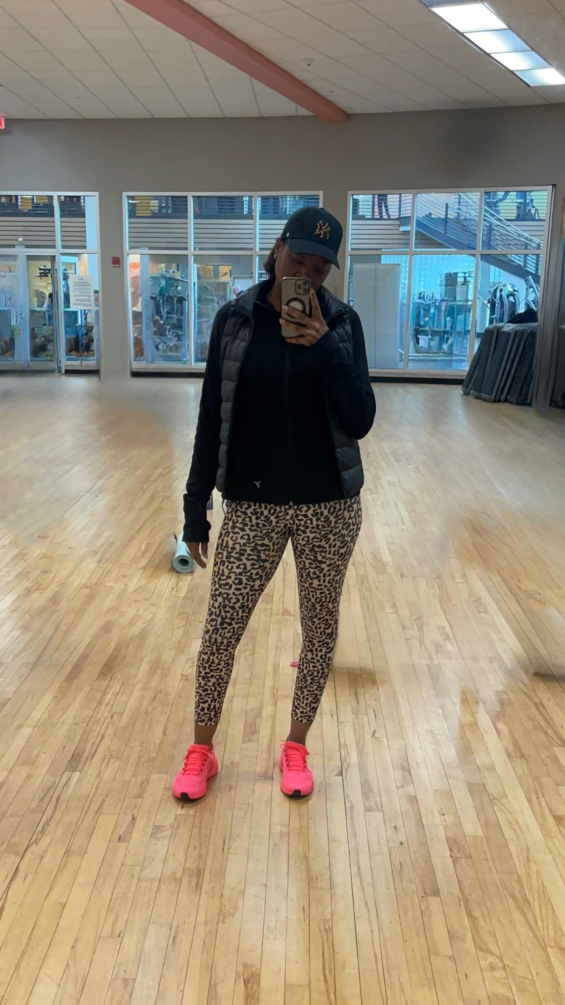 Pop of color for a workout session 

#LTKStyleTip #LTKActive