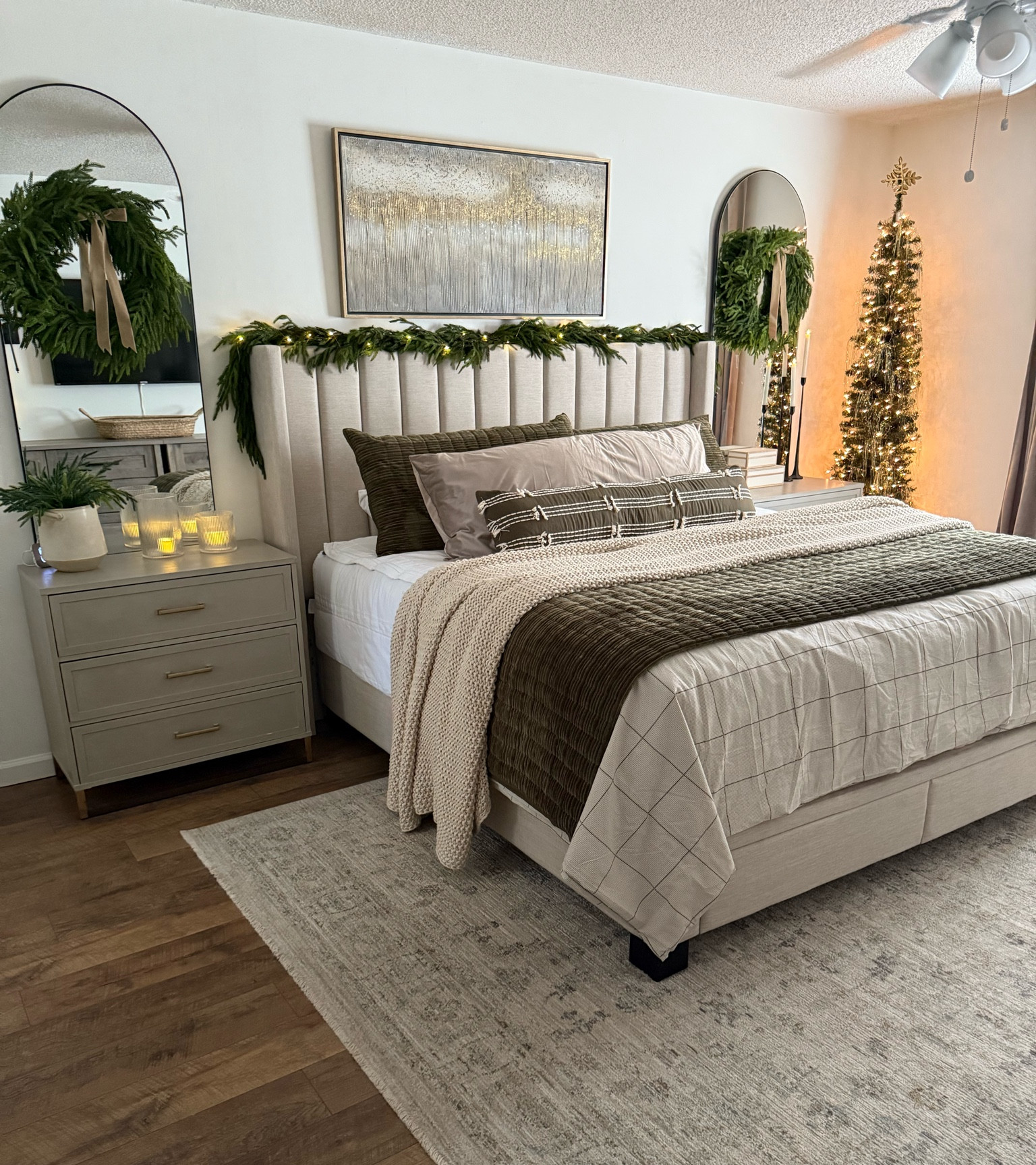 My Christmas master bedroom 

The bedding can be used all winter long too!

#LTKHome #LTKHoliday #LTKSeasonal