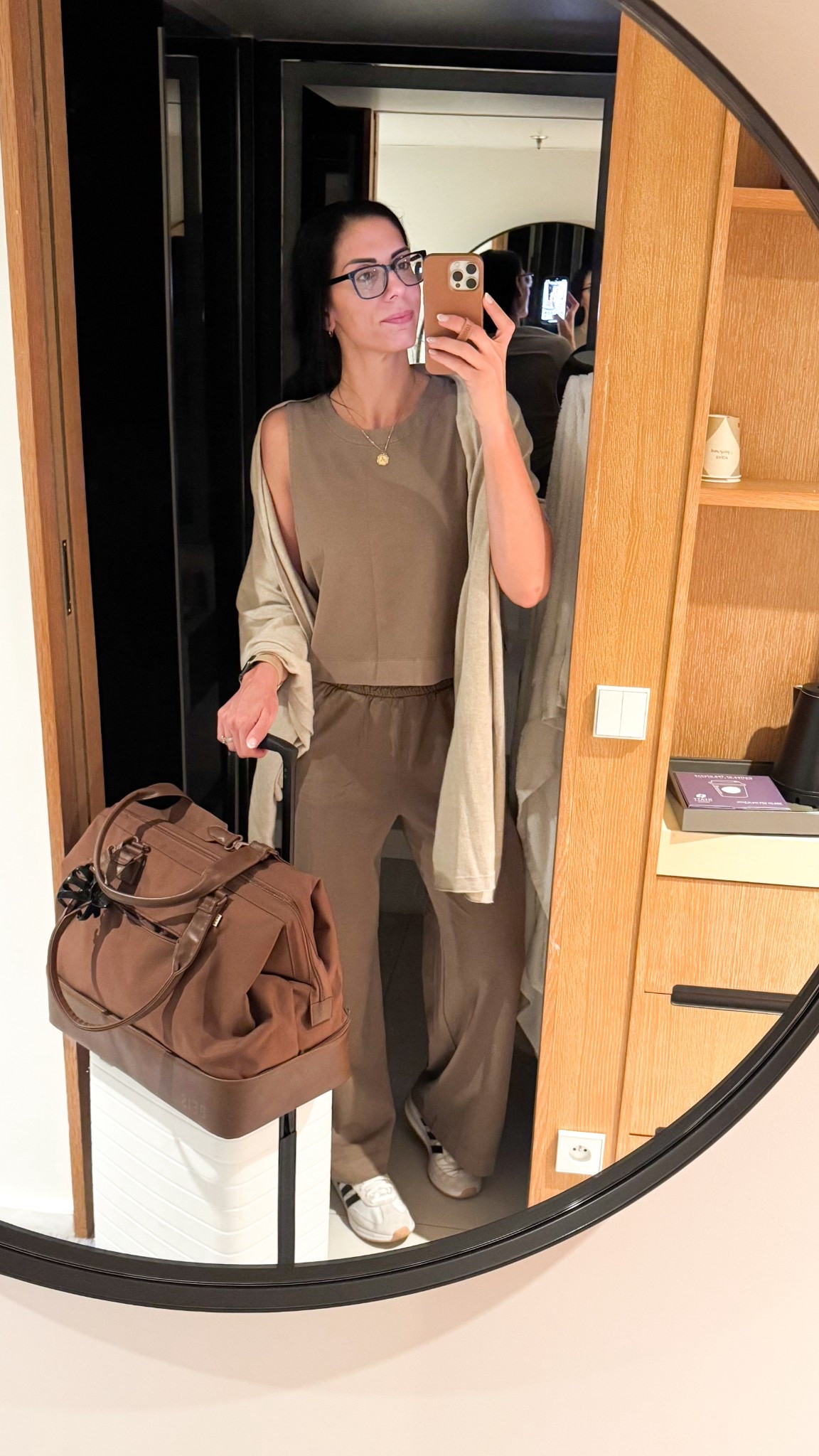 Travel Fit 

#LTKShoeCrush #LTKTravel #LTKStyleTip