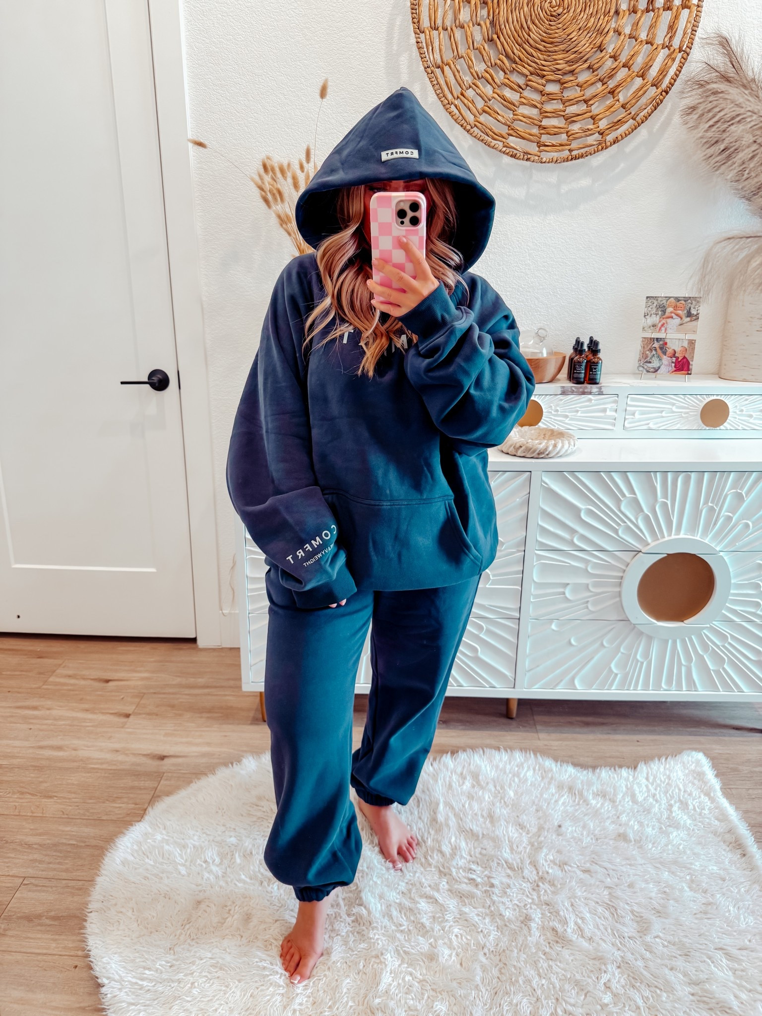 Comfrt Tranquil in Navy 
2x hoodie 
XL sweats 



#LTKSaleAlert #LTKFindsUnder100 #LTKMidsize