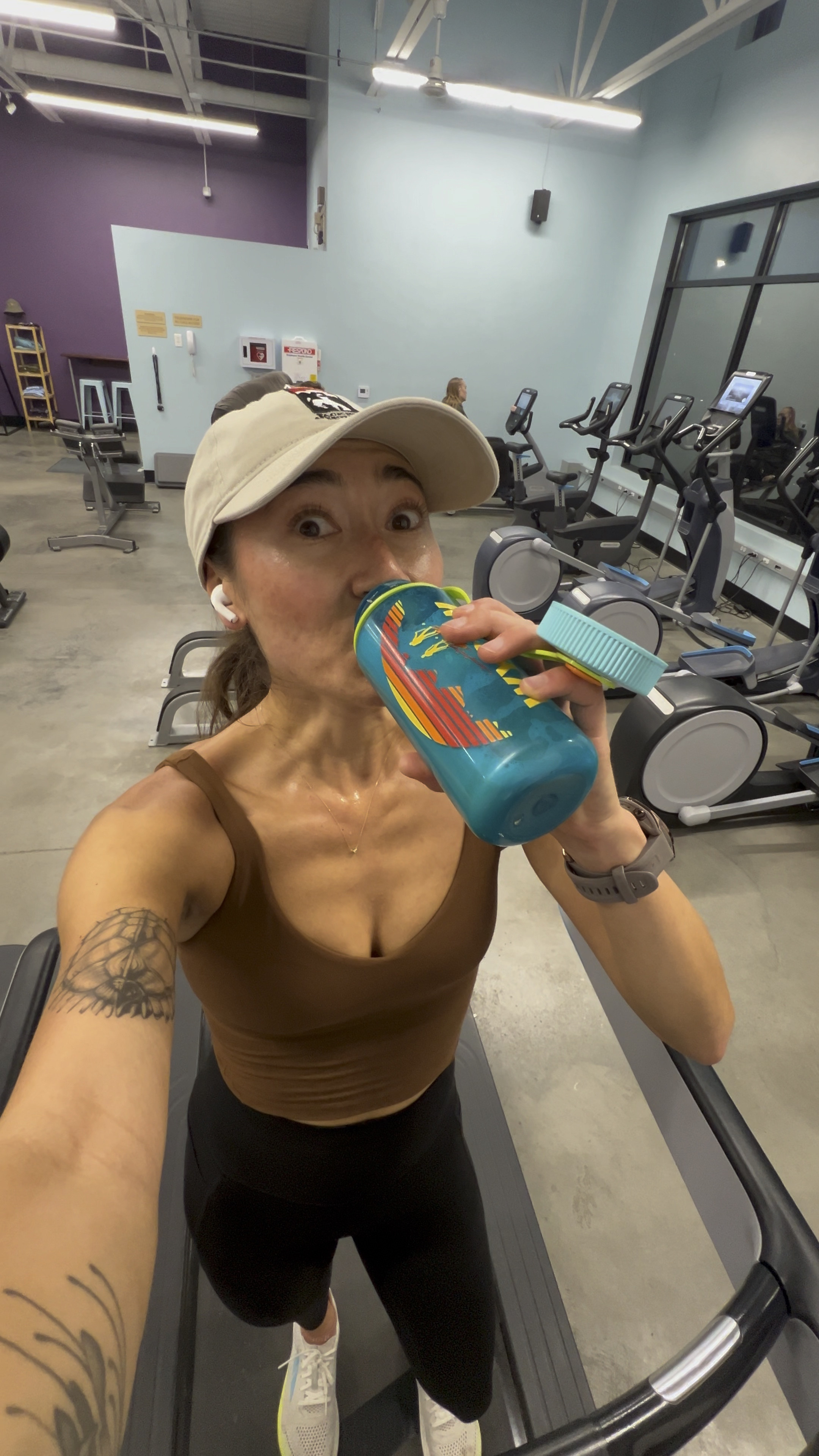 🫛Pea Protein for my vegan mammas! 2 scoops = 26 grams and mix that with some almond milk for right after a run🫛

#LTKFitness #LTKActive