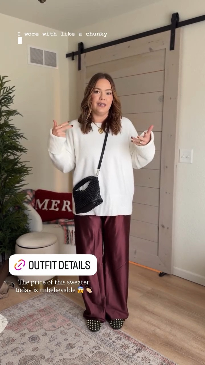 The cutest casual but put together (and comfy!!) holiday look // The price of this sweater is unbelievable 😱 👏🏼

#LTKMidsize #LTKHoliday #LTKSeasonal