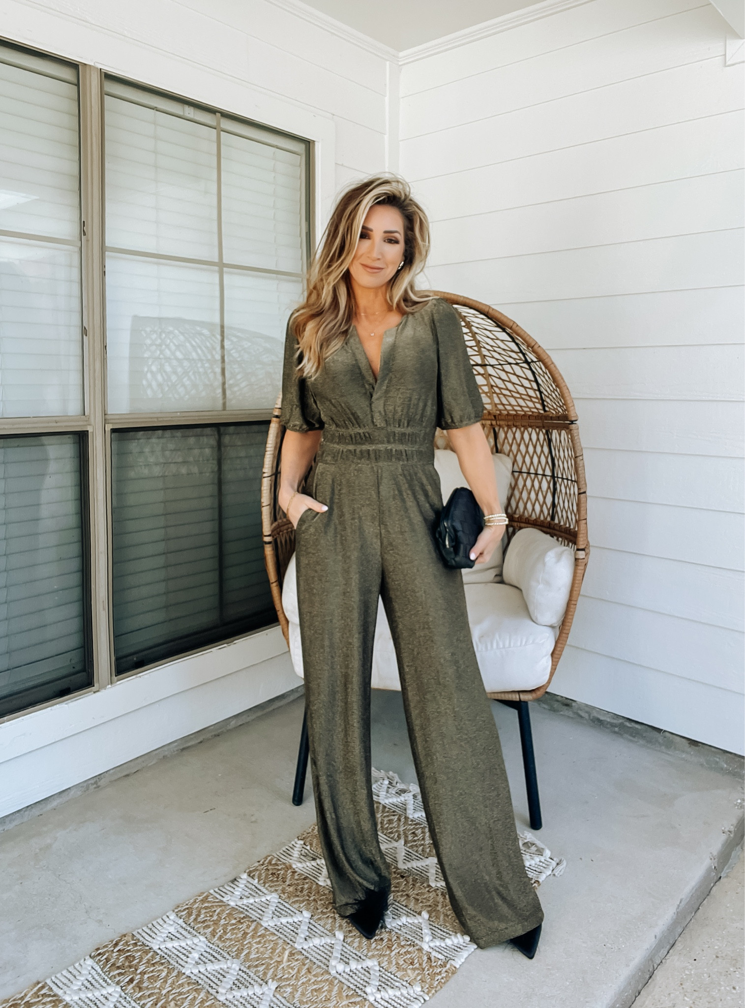 Valentine’s Day outfit, gold shimmer v neck short sleeve jumpsuit, black party heels, dressy date night outfit

#LTKstyletip #LTKparties #LTKover40