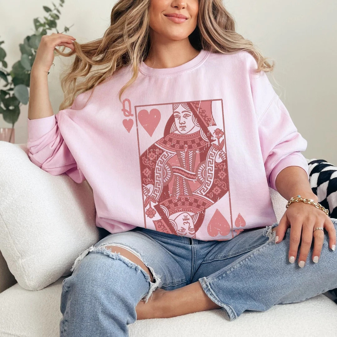 Queen of Hearts Valentines Day Sweatshirt, Valentines Sweater, Valentines Hoodie, XOXO Hoody, Wom... | Etsy (US)