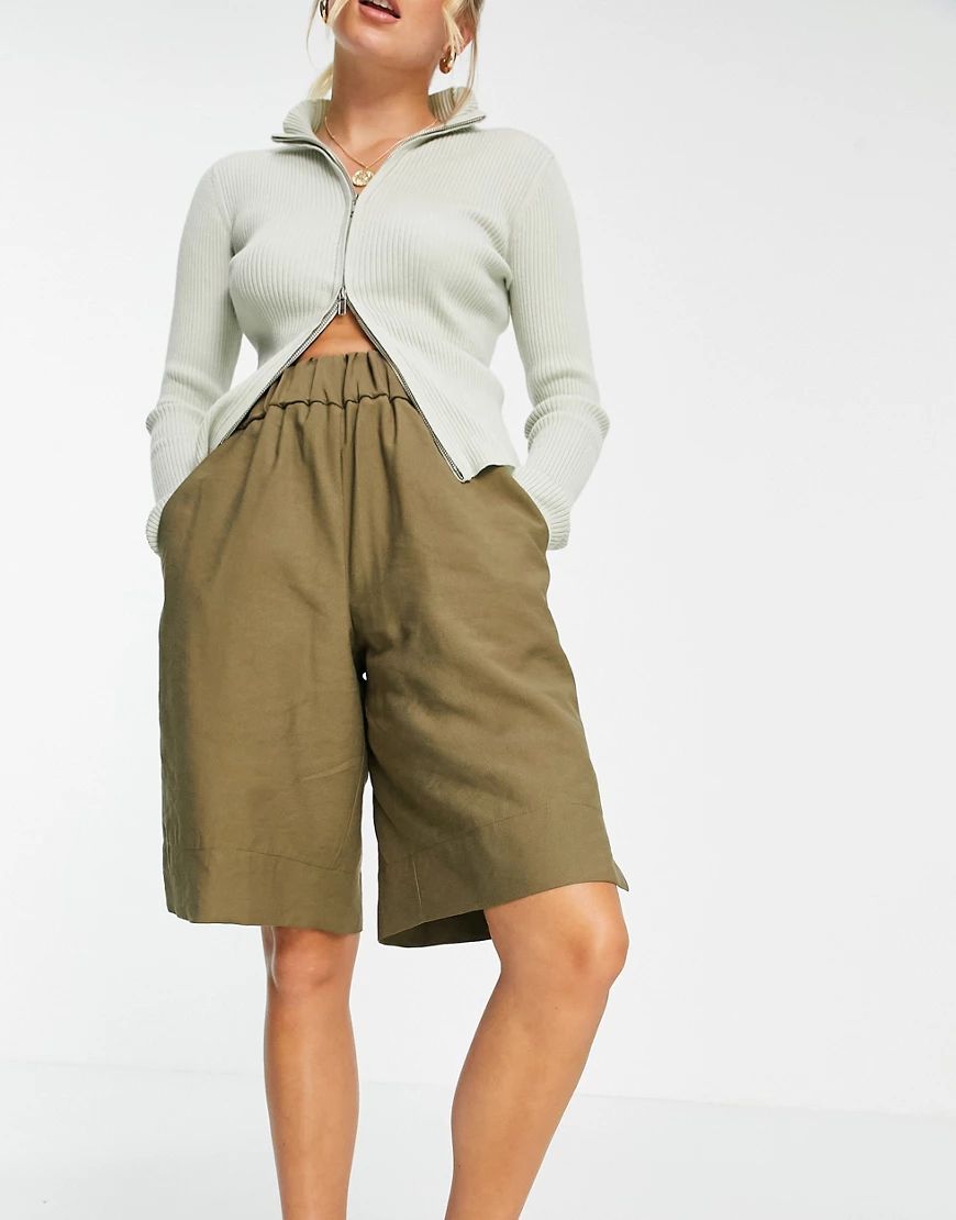 Topshop elastic back bermuda short in khaki-Green | ASOS (Global)