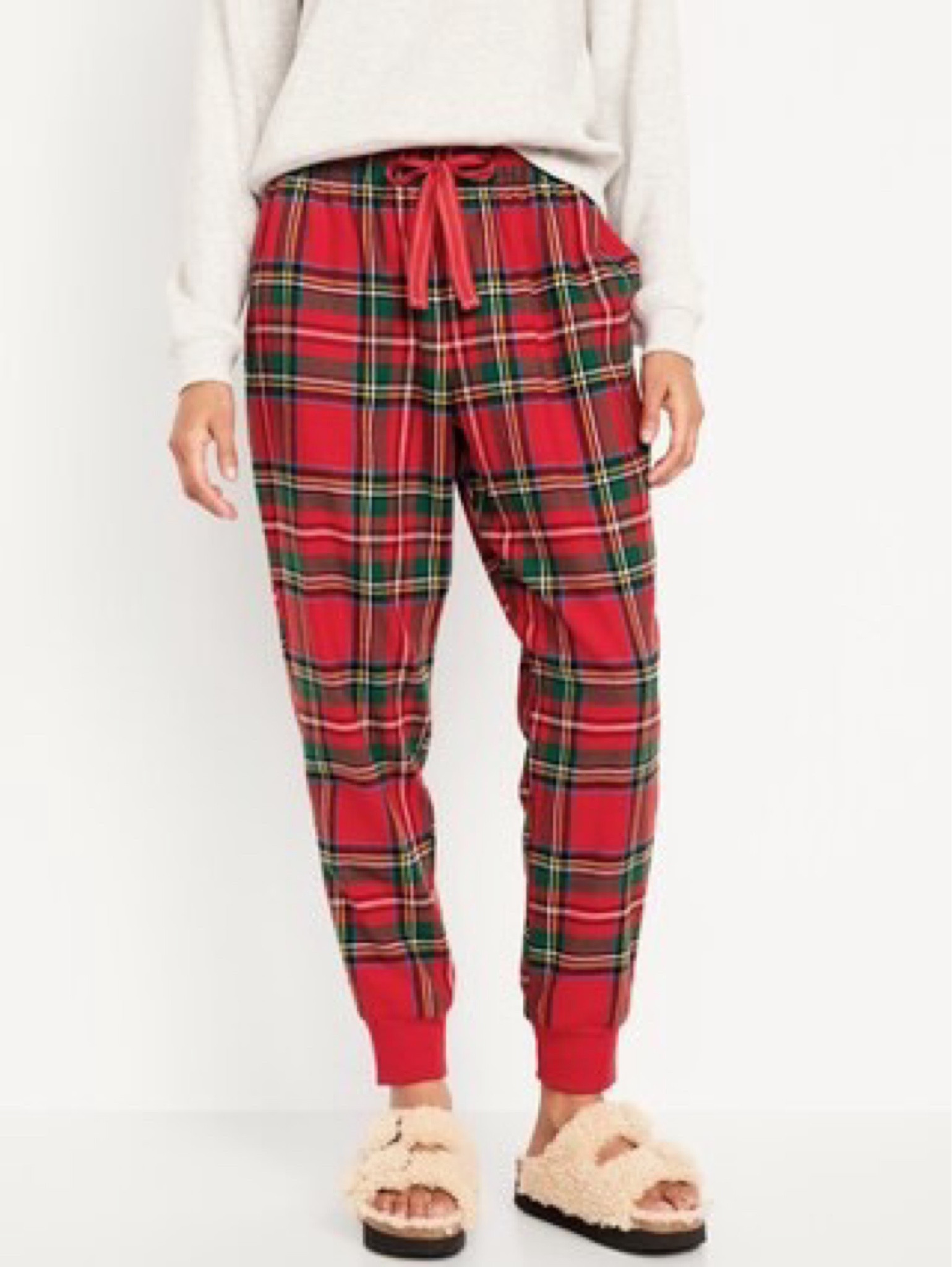 Holiday pajamas joggers tartan women's fashion style comfy clothing Christmas gift

#LTKstyletip #LTKfamily #LTKGiftGuide