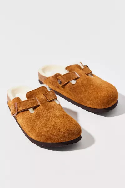 Birkenstock Shearling Boston Clog | Urban Outfitters (US and RoW)