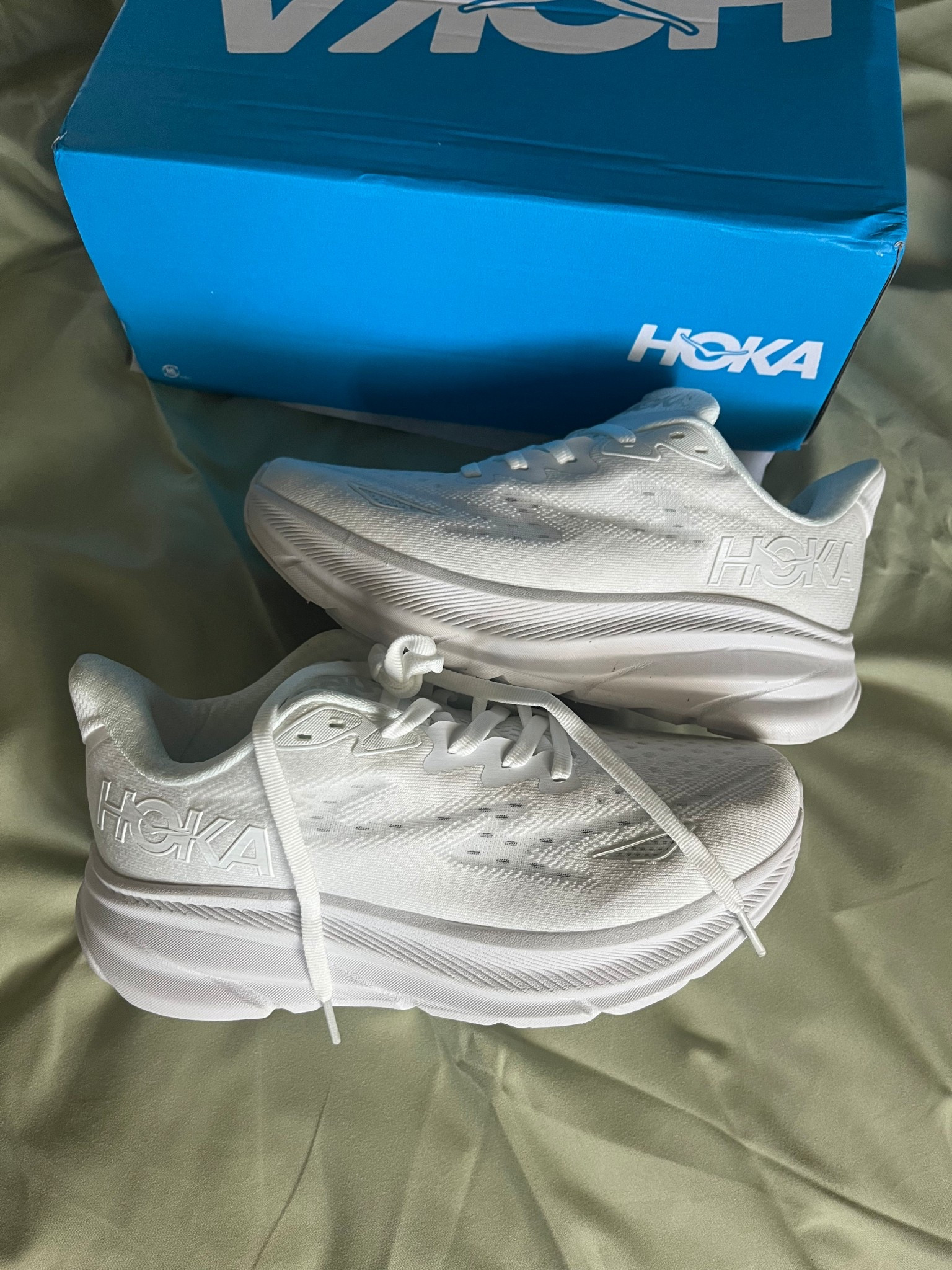 Hoka Clifton 💌

#LTKcanada #LTKfitness #LTKstyletip