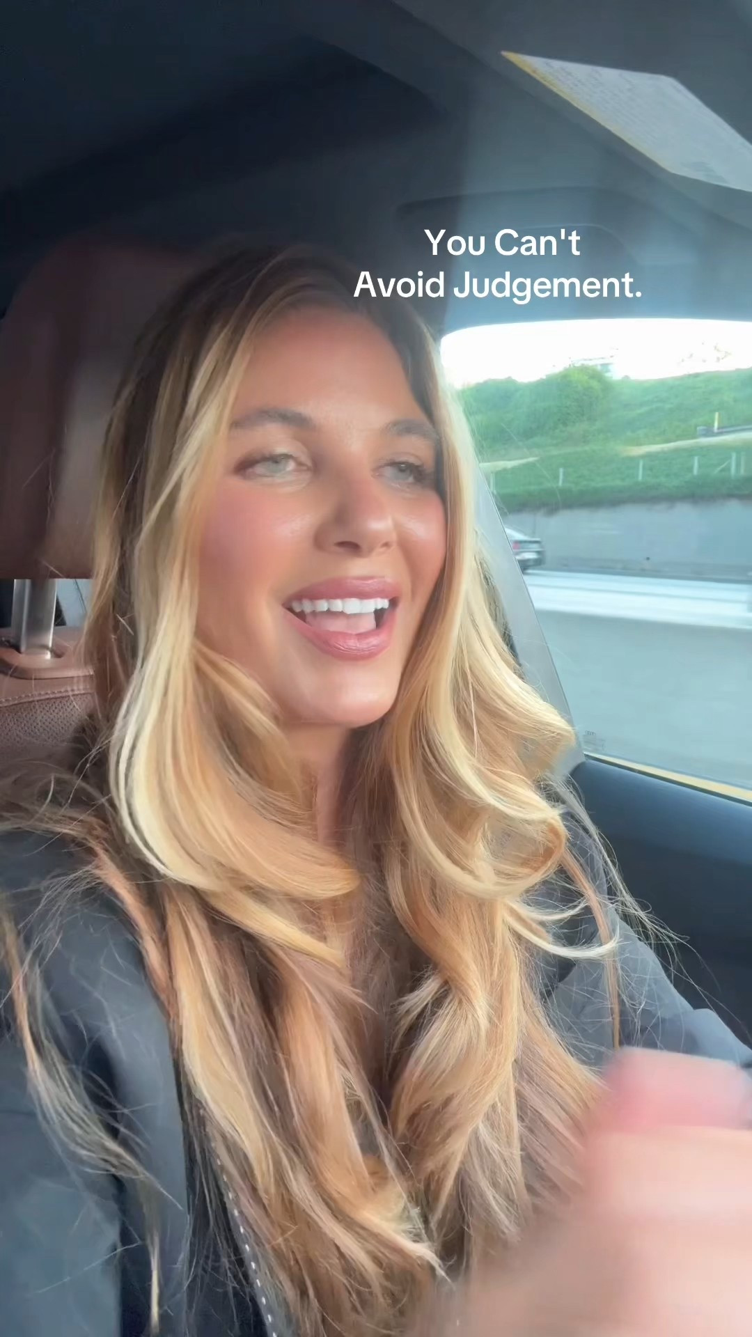 Do you agree?
Blazer: medium
Lip: liner is brownie nude + lipstick is 503 
Cheeks are fluid sheer 11
Bronzer is golden medium 
Hair is Sea glass + T3 hot rollers 
Eyes are Kosas Haloed 
Lashes Grandewrap mascara 